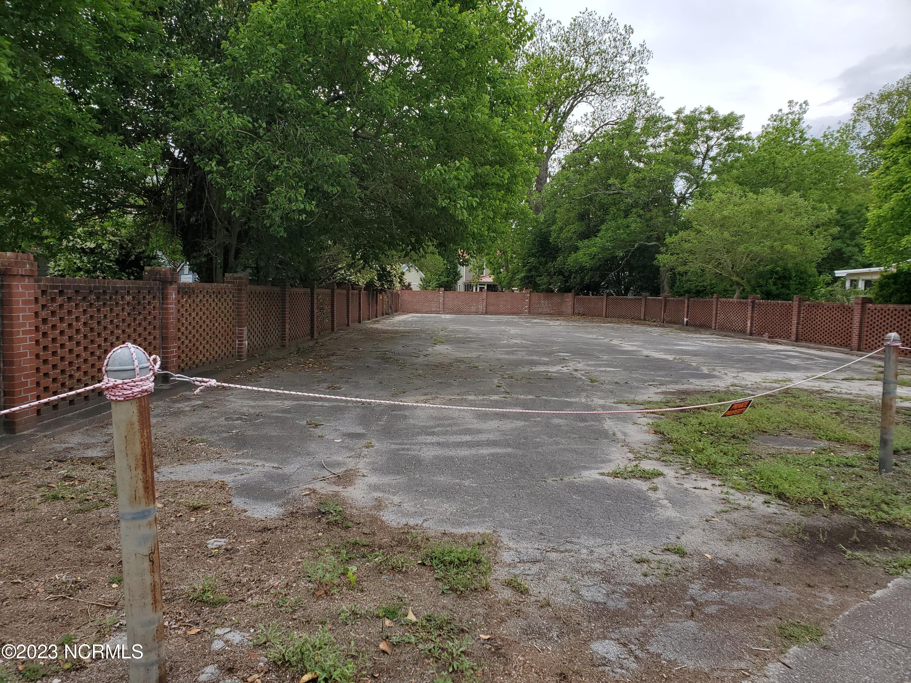 509 Queen Street Property Photo 4