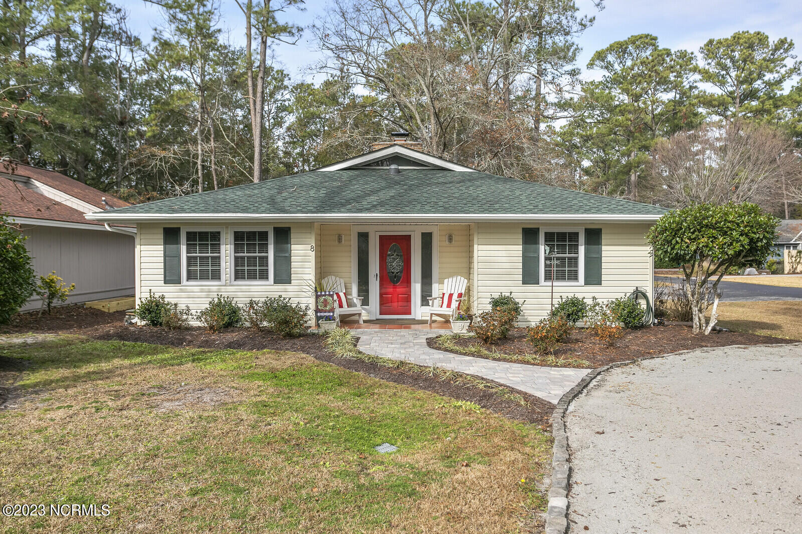 8 Gate 2 Property Photo 1