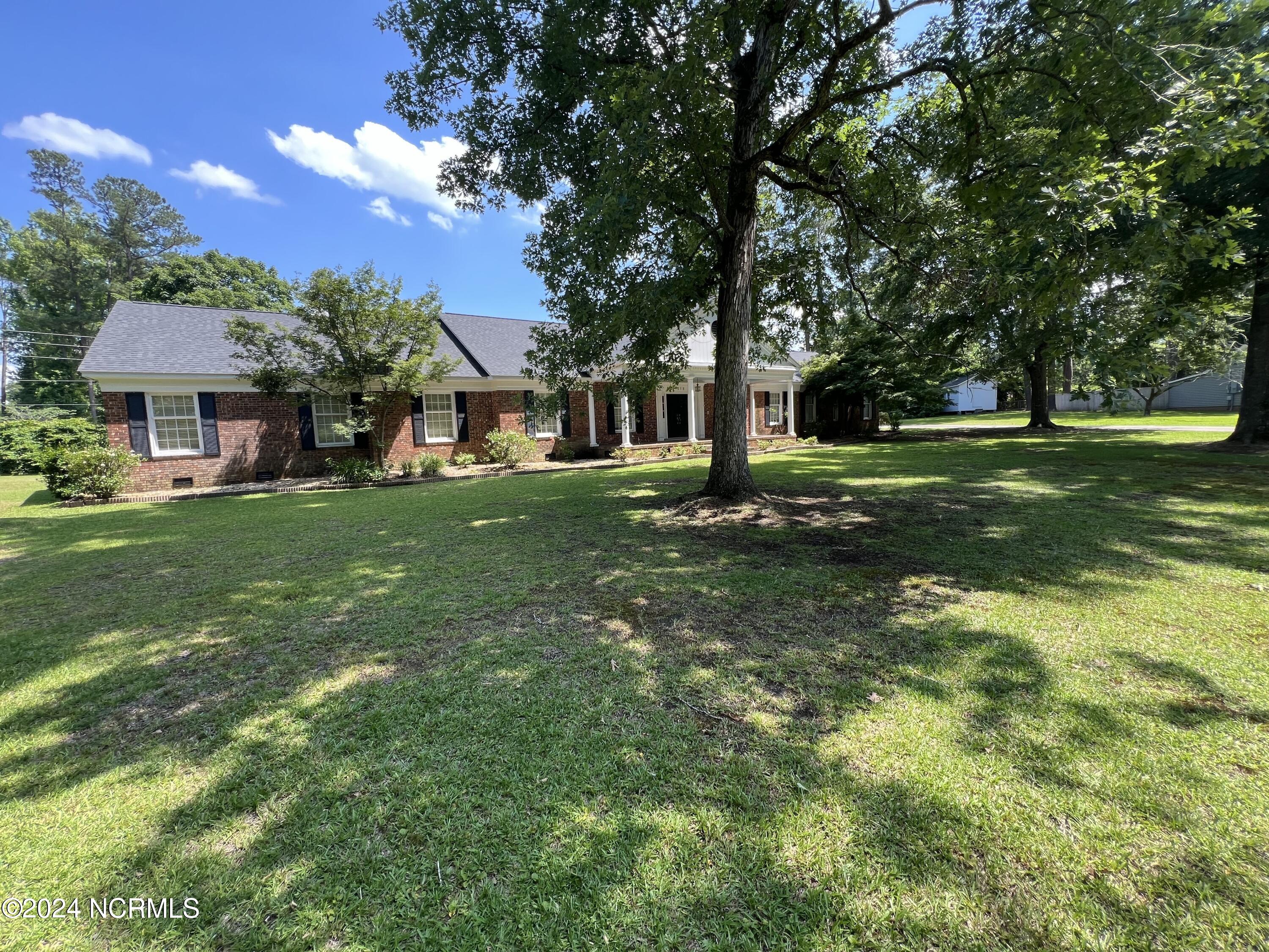 518 Edgewood Circle Property Photo 8