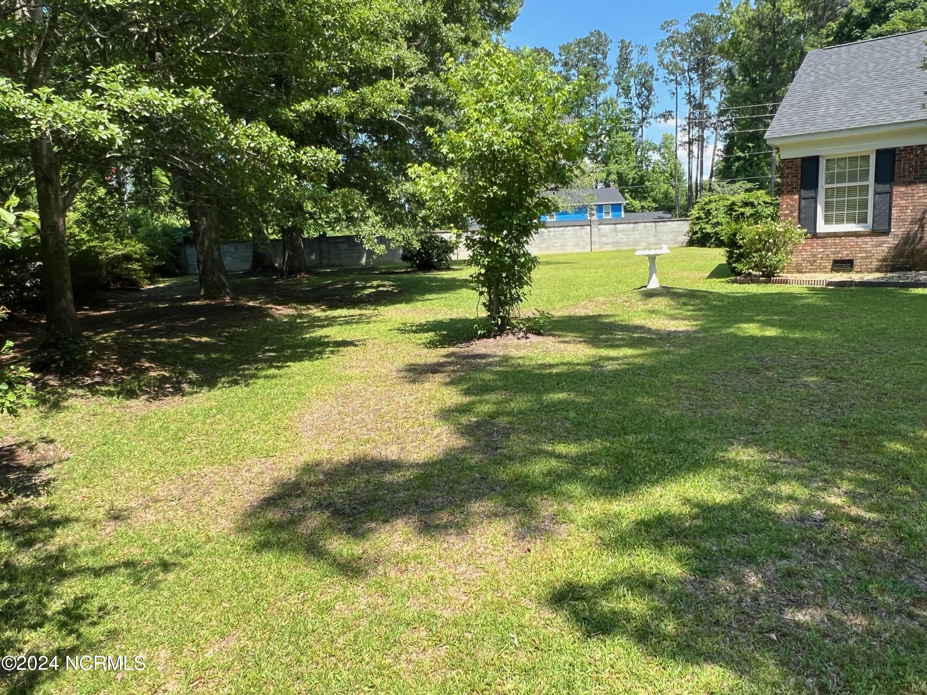 518 Edgewood Circle Property Photo 9