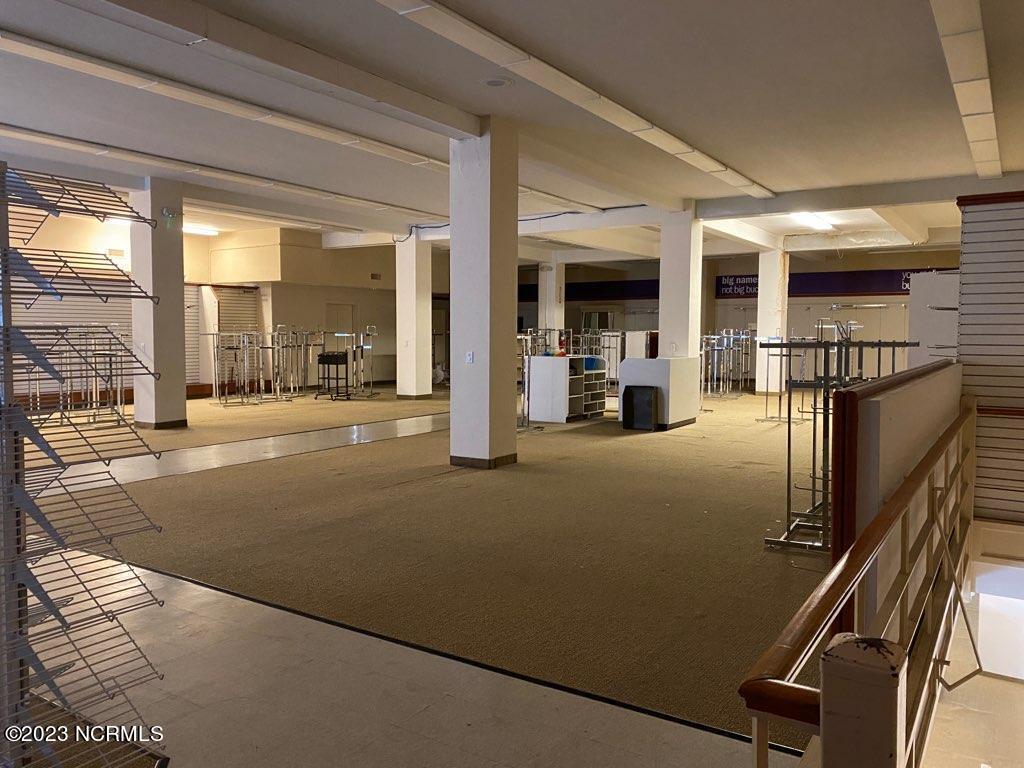 213 S Broad Street Property Photo 10