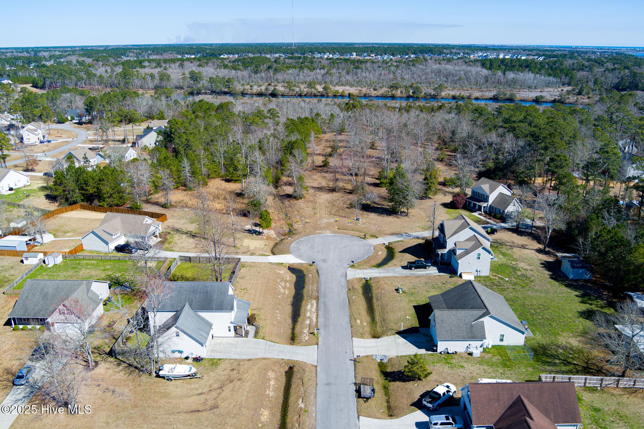 118 Norine Drive Property Photo 1