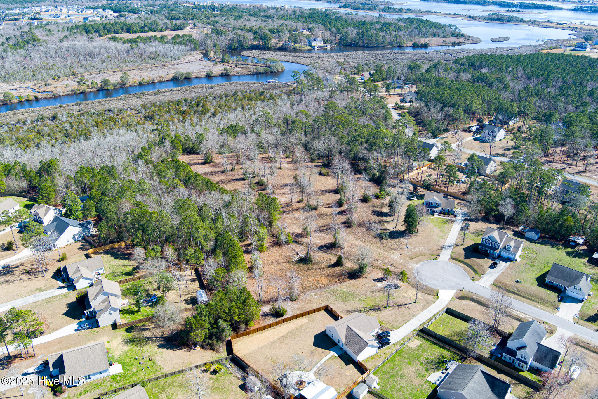118 Norine Drive Property Photo 8