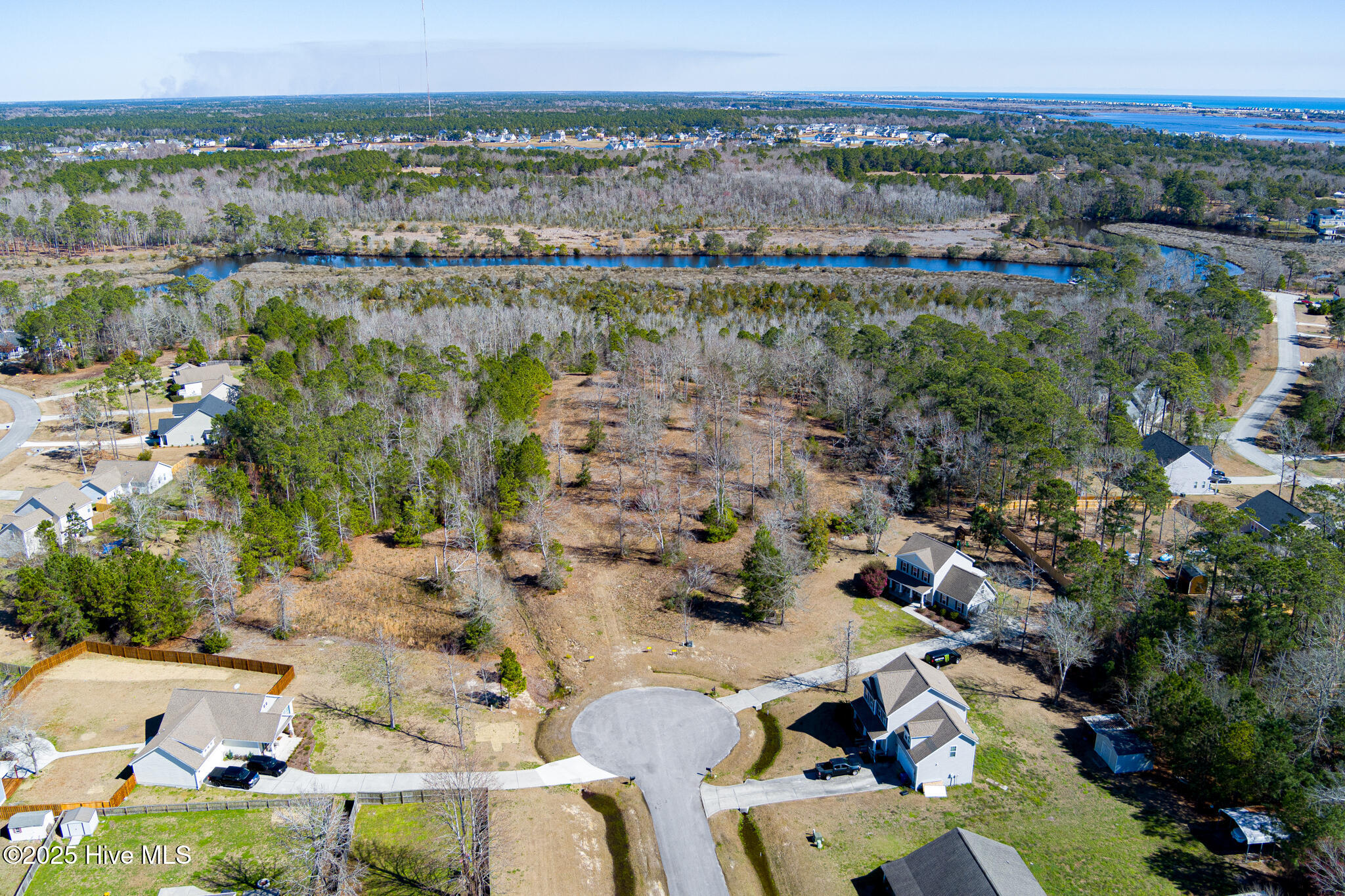 115 Norine Drive Property Photo 3