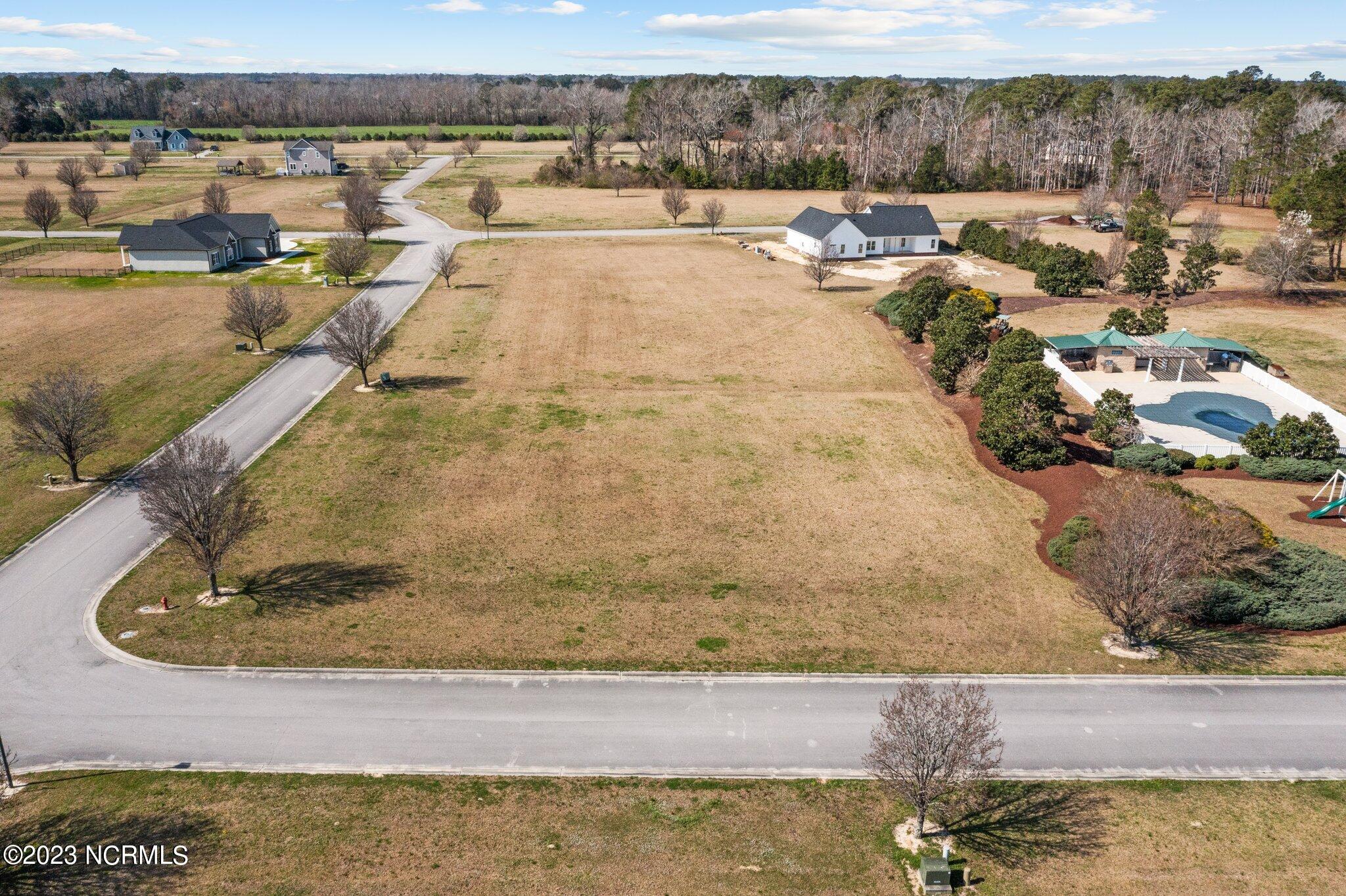 67 Meadow Lane Property Photo 7