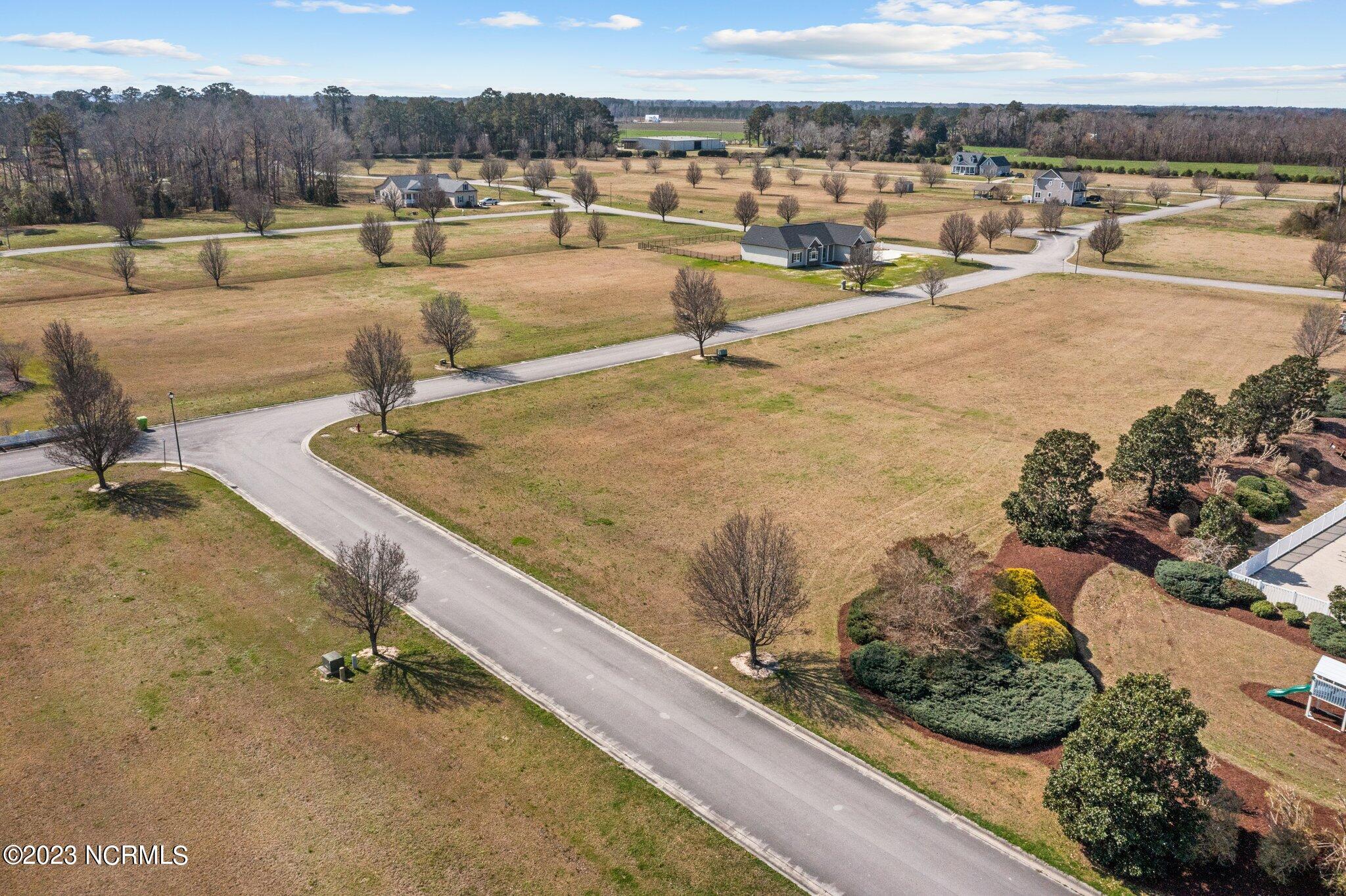 67 Meadow Lane Property Photo 8