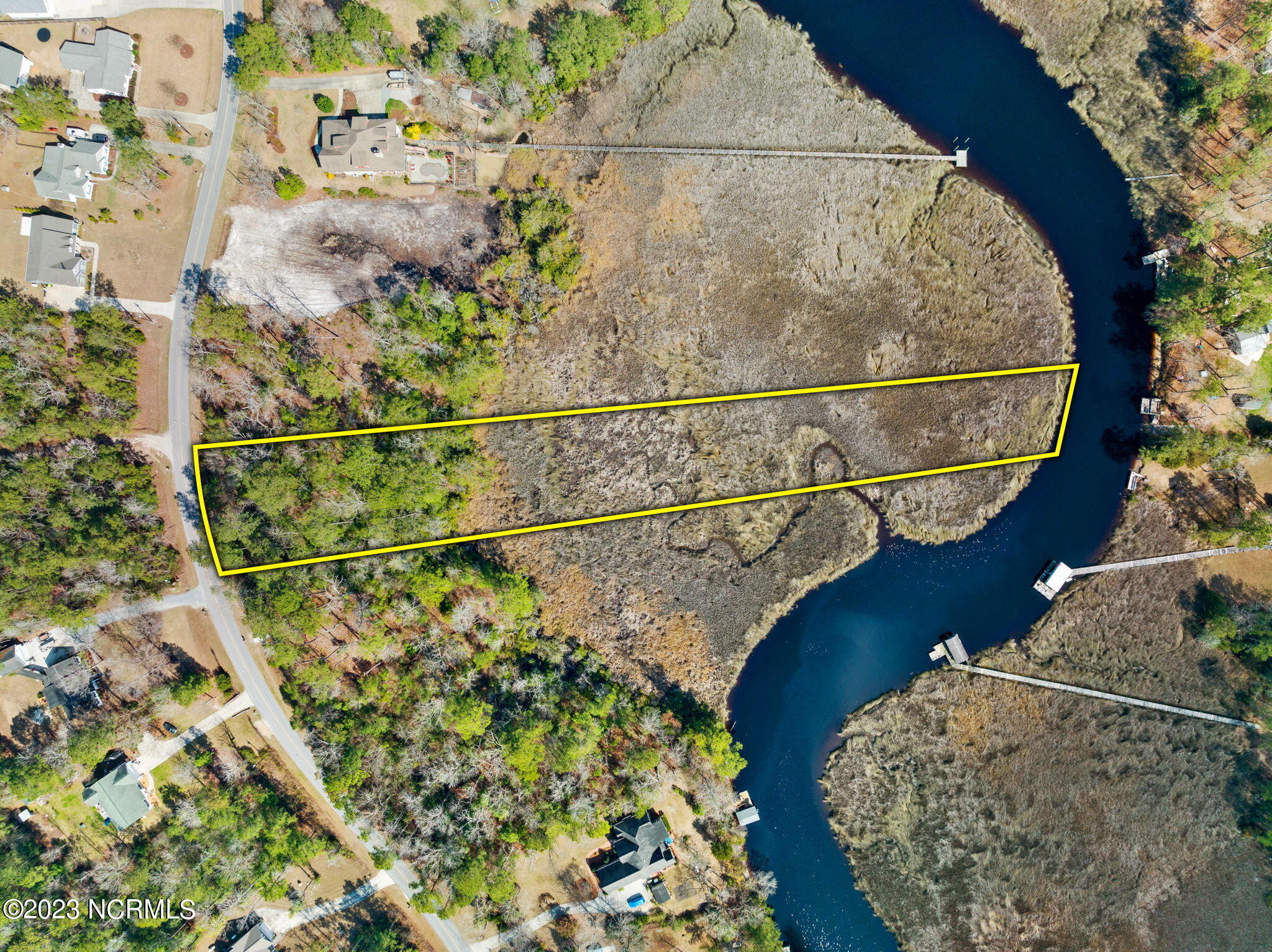 236 White Oak Bluff Road Property Photo 2