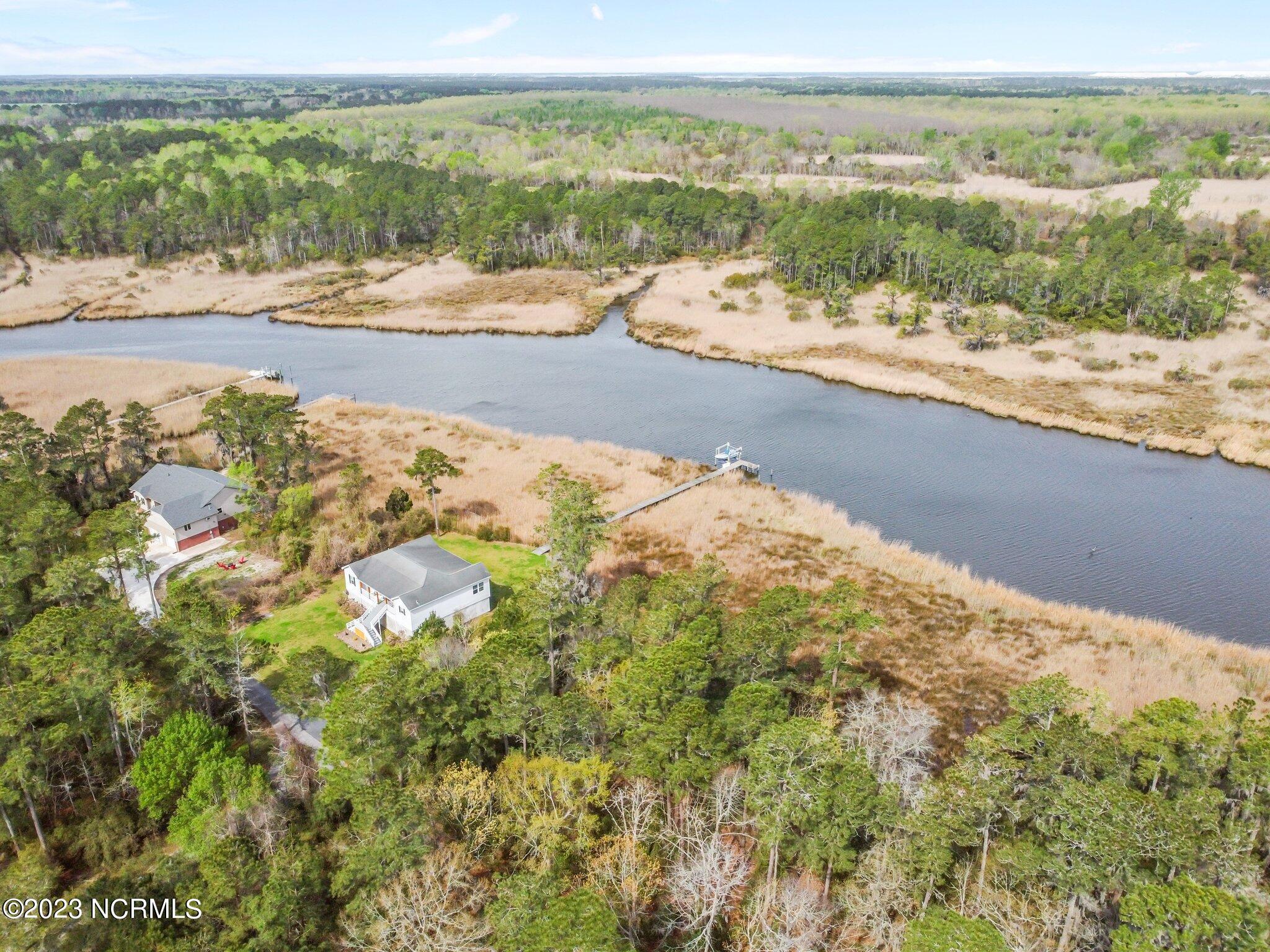 11 Hatteras Lane Property Photo 3