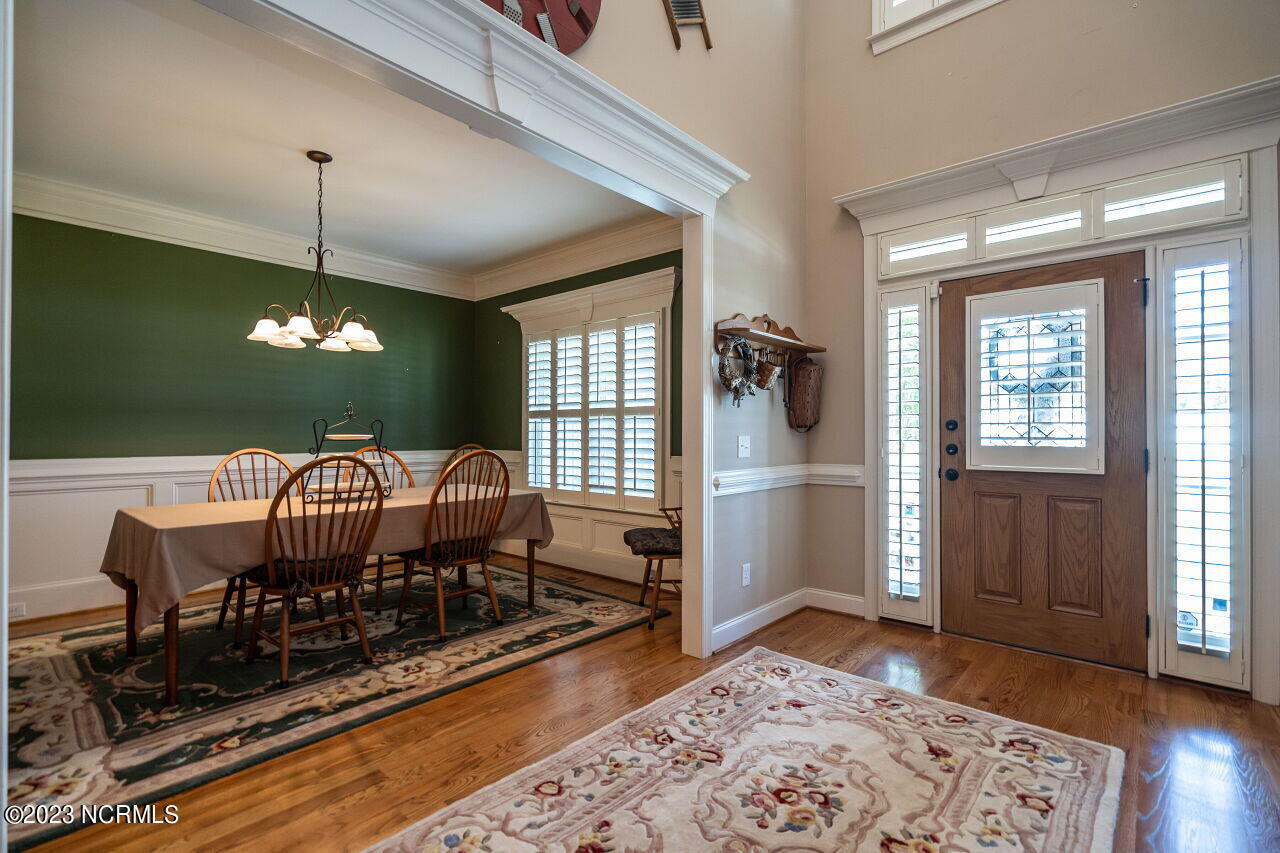 142 Scarlet Oak Property Photo 3
