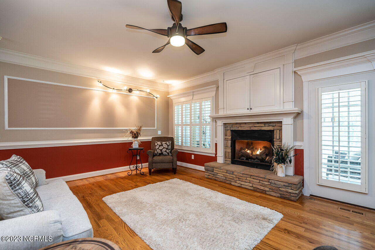 142 Scarlet Oak Property Photo 8