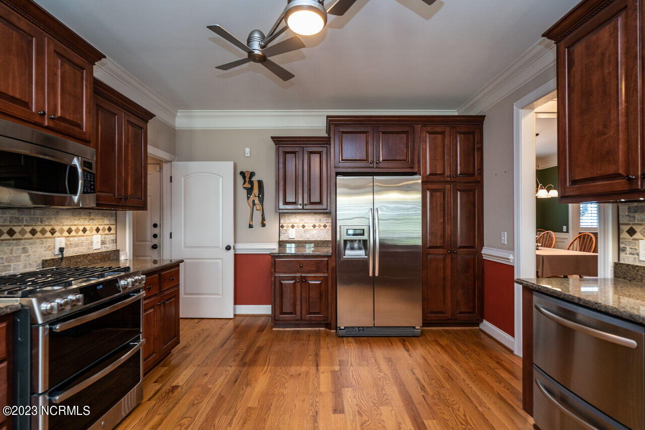 142 Scarlet Oak Property Photo 11
