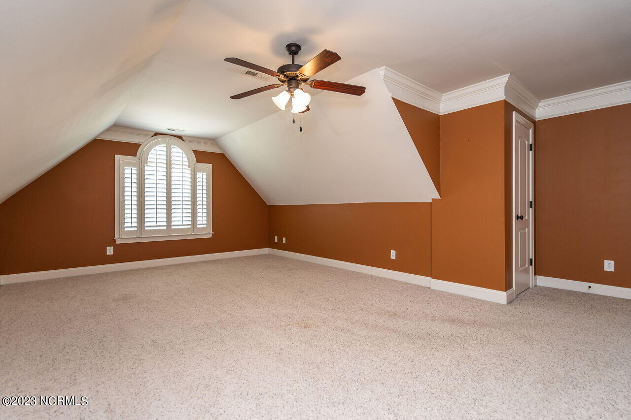142 Scarlet Oak Property Photo 25