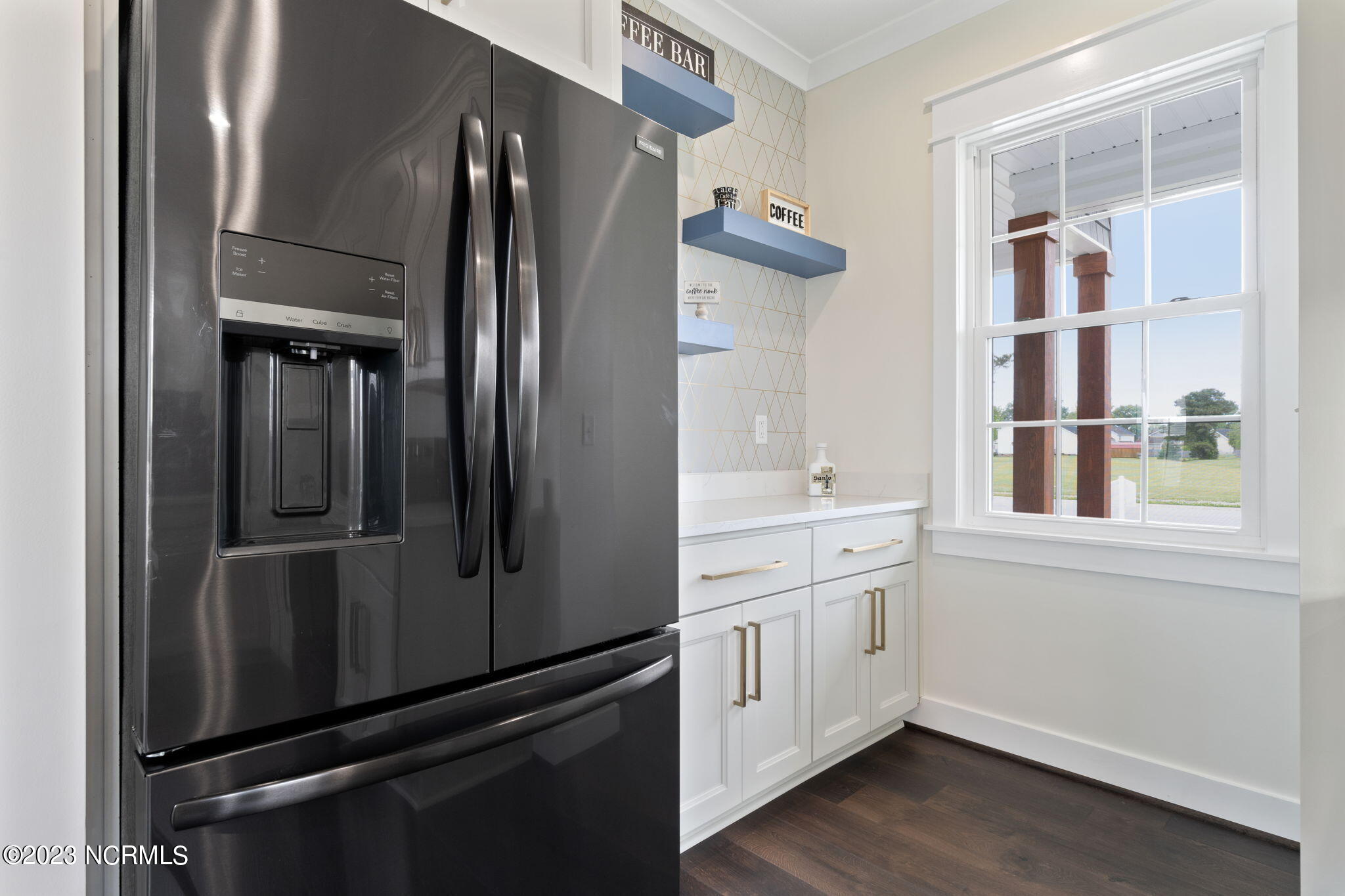 Charleston Spinnaker Street Property Photo 15