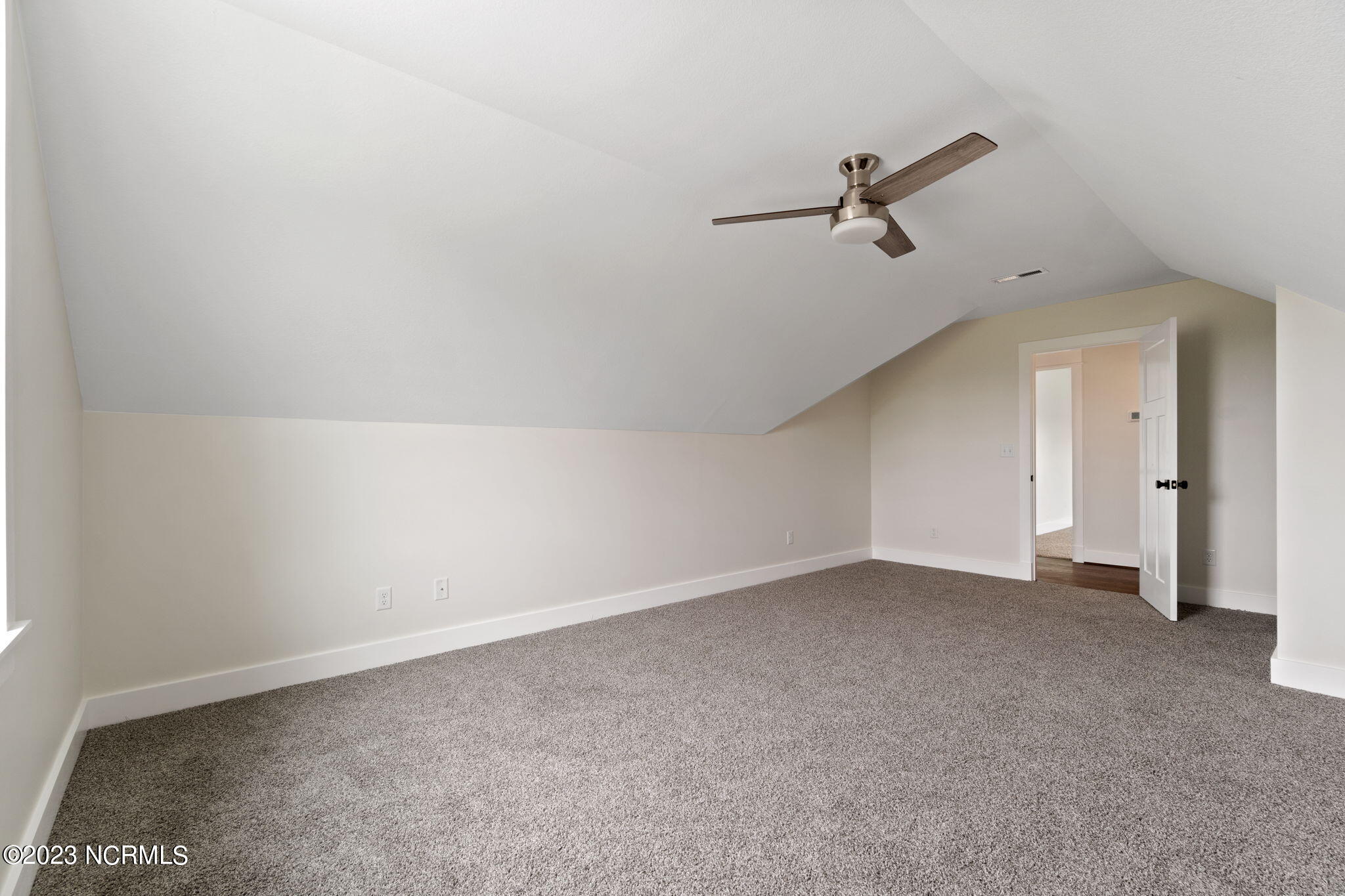 Charleston Spinnaker Street Property Photo 48
