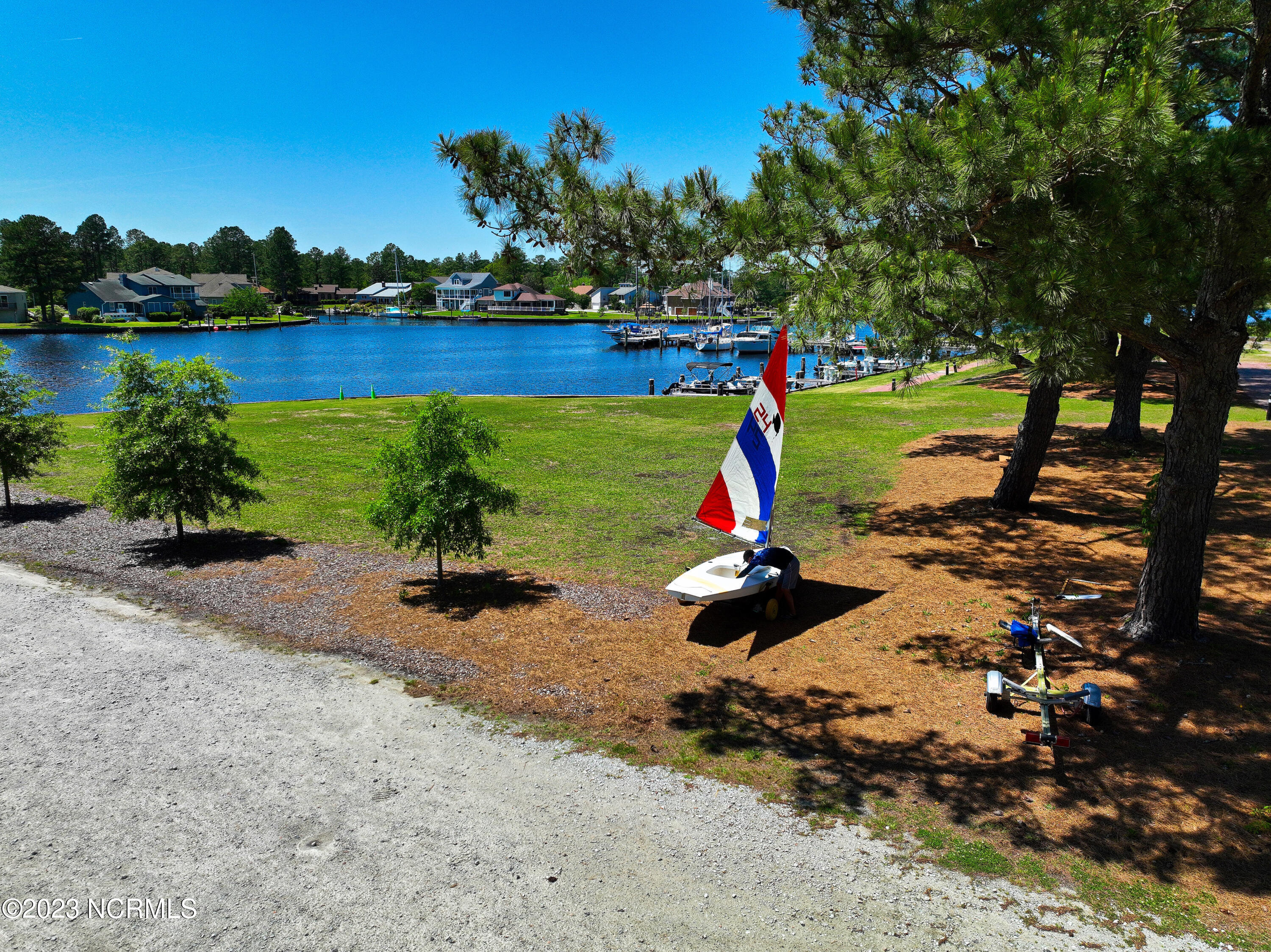 910 Bee Tree Court Property Photo 20