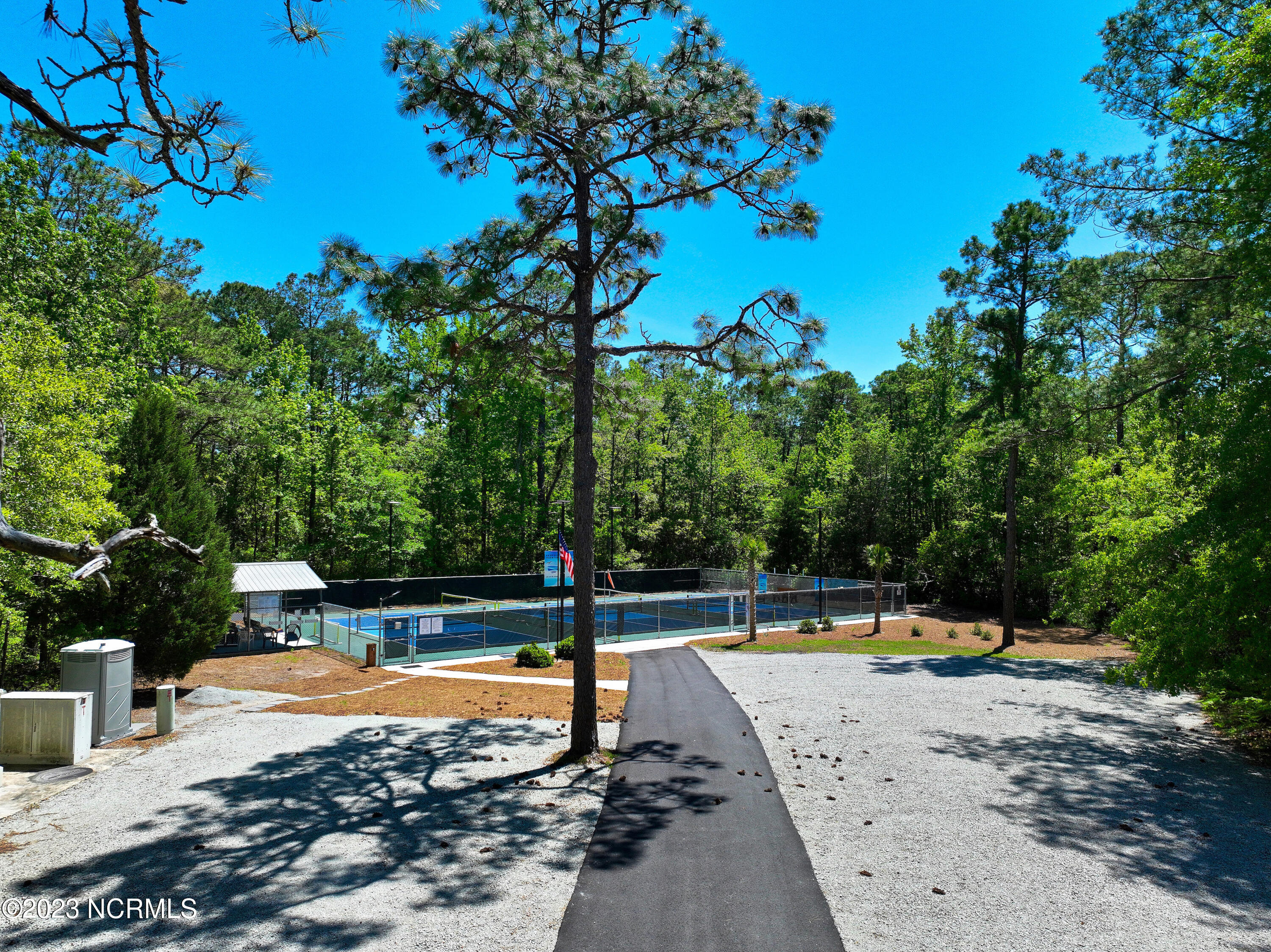 910 Bee Tree Court Property Photo 30
