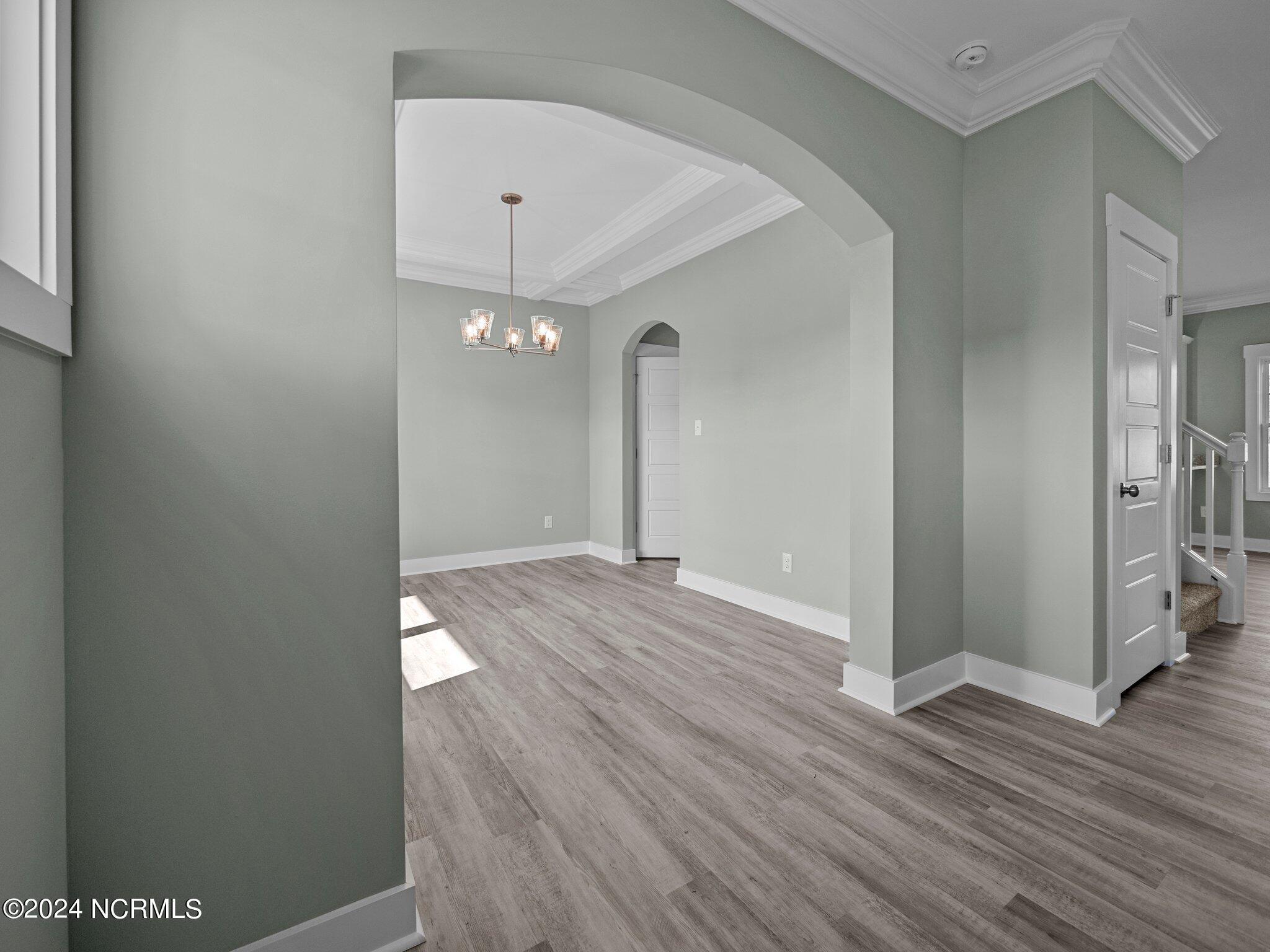 404 Bay Harbor Court Property Photo 2