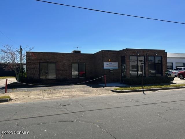 118 E Walter Street Property Photo 5