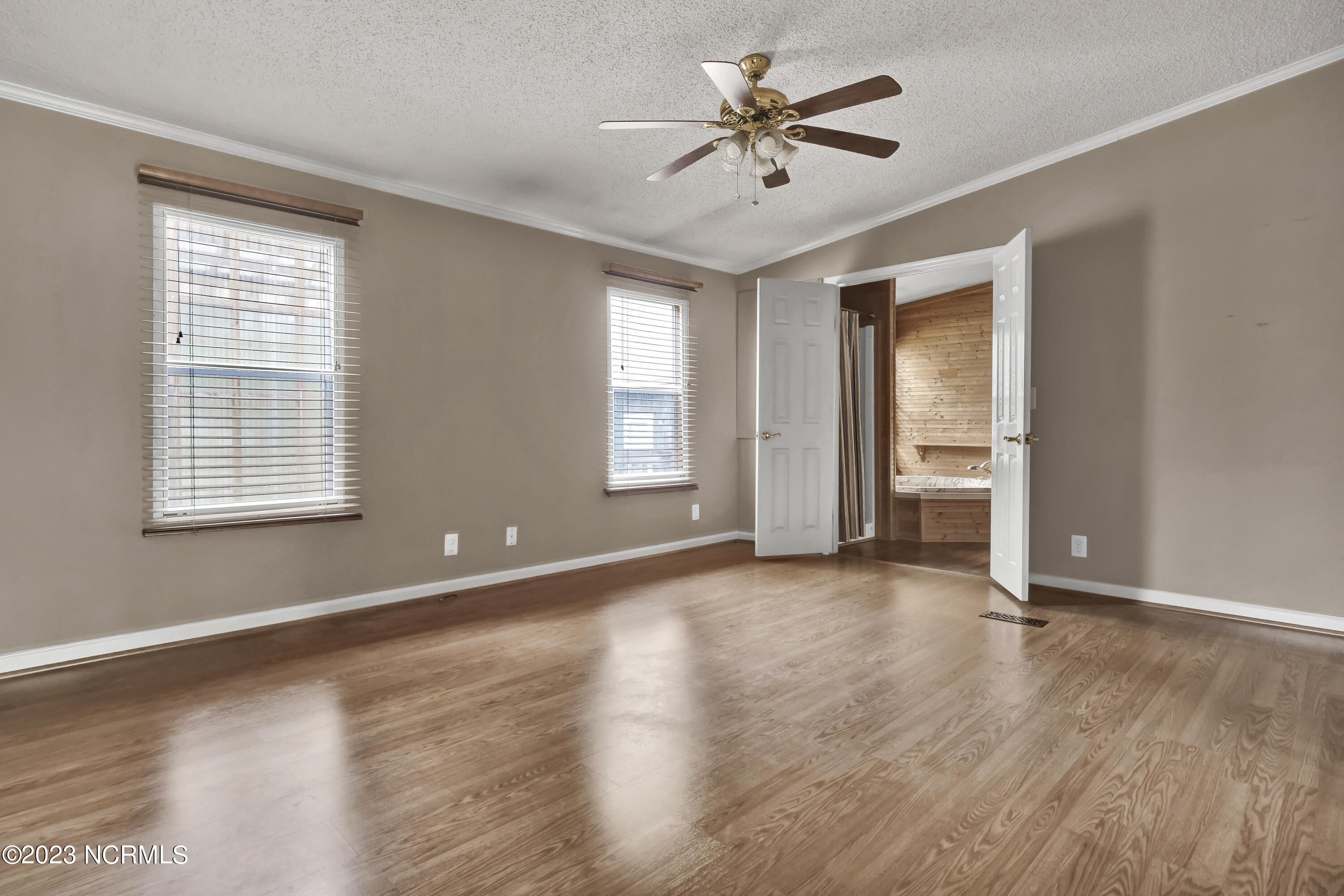 2645 Scotts Hill Loop Road Property Photo 13