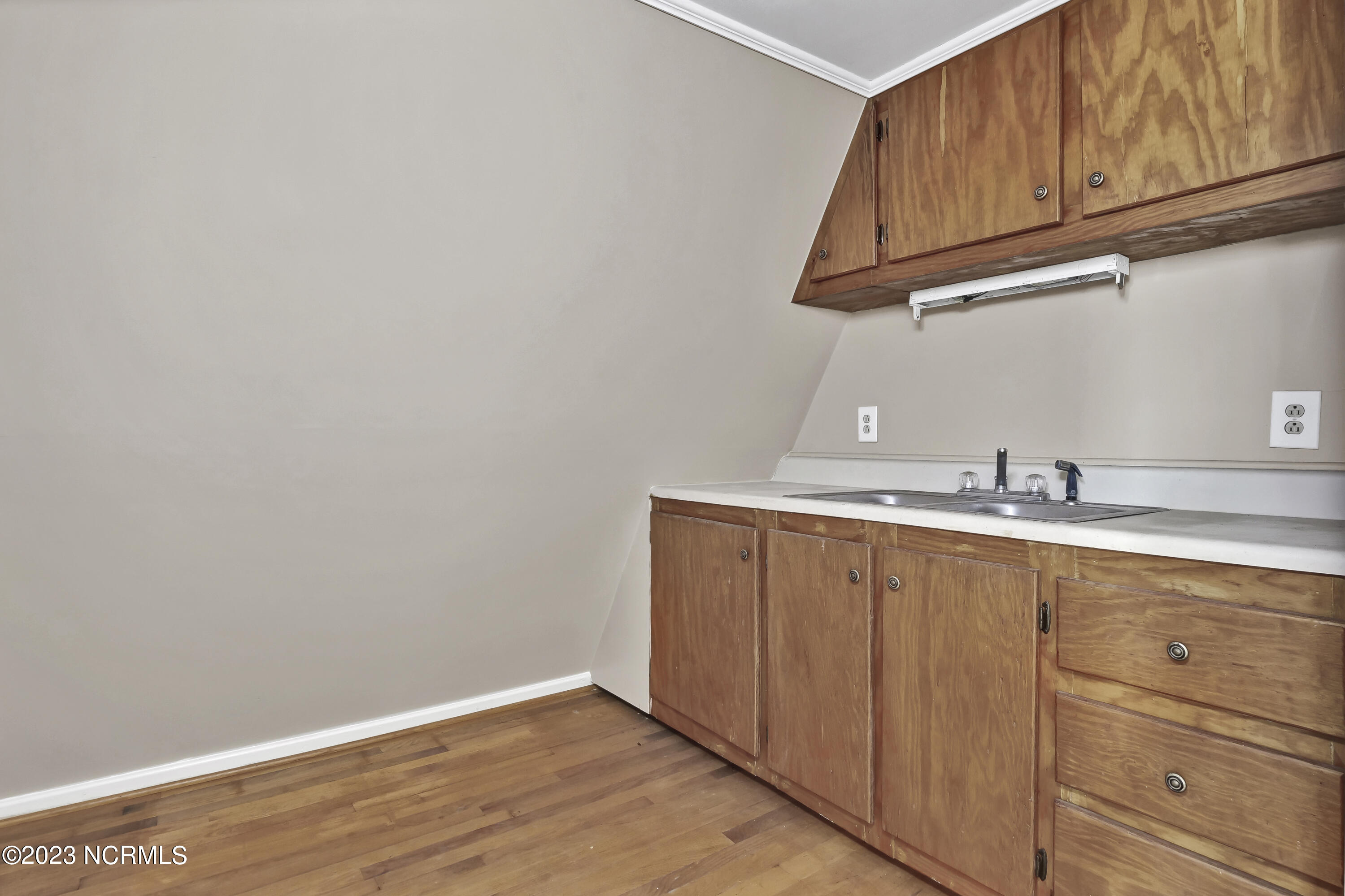 2645 Scotts Hill Loop Road Property Photo 24