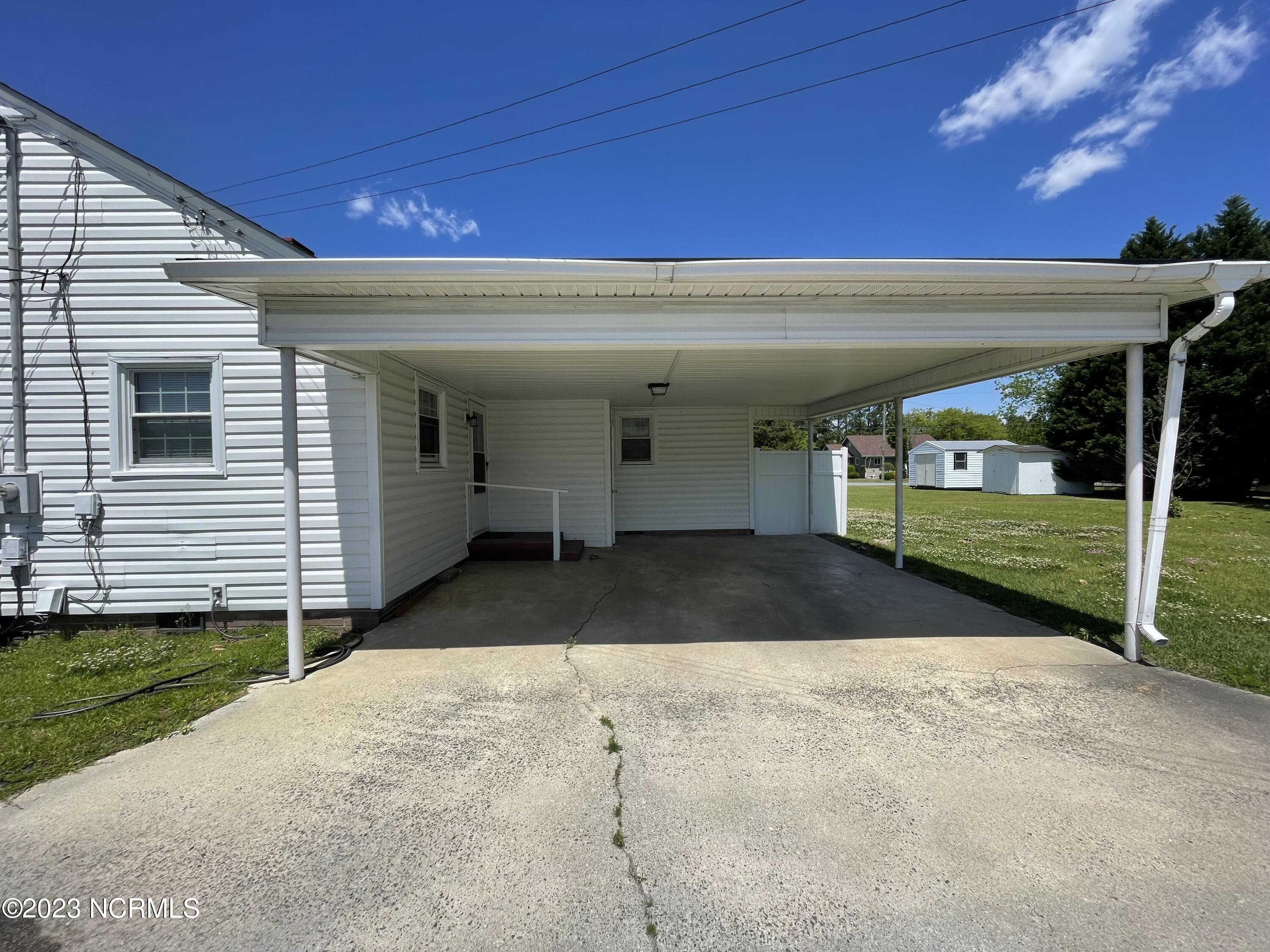 100 Shields Street Property Photo 3