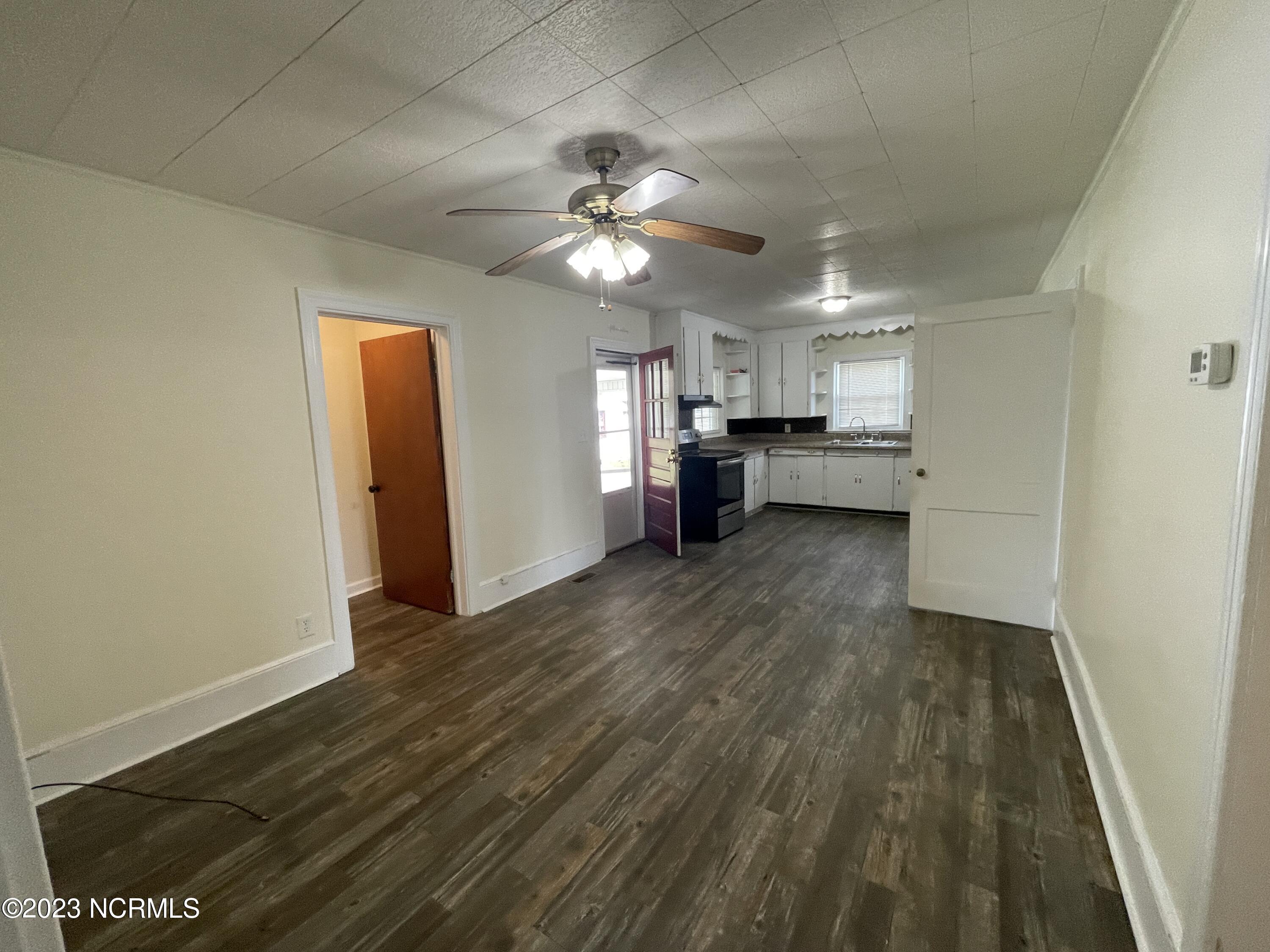 100 Shields Street Property Photo 15