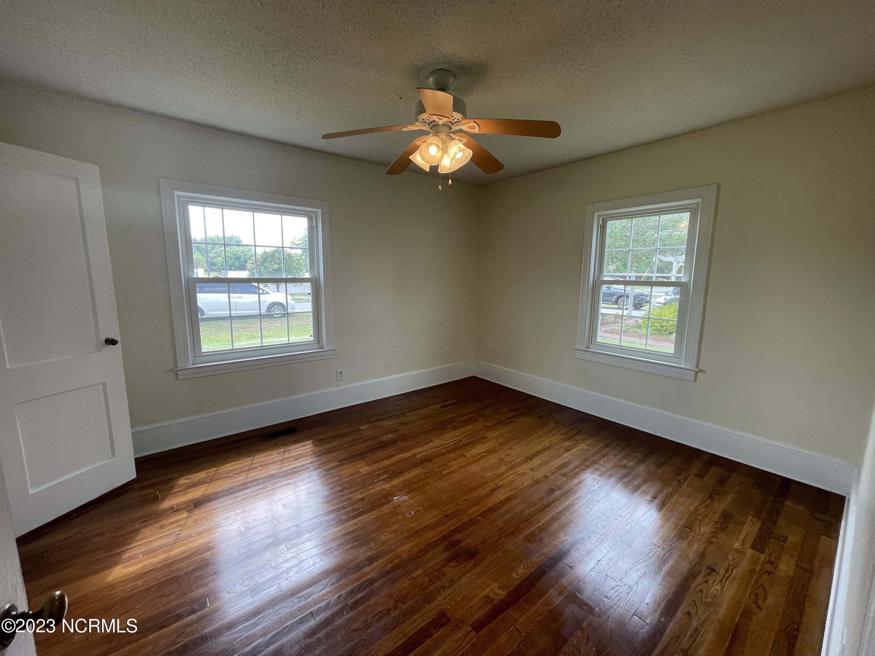 100 Shields Street Property Photo 26