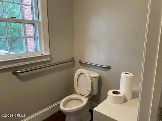 928 N Main Street Property Photo 7