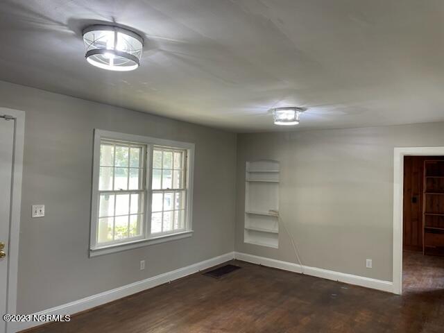 928 N Main Street Property Photo 9