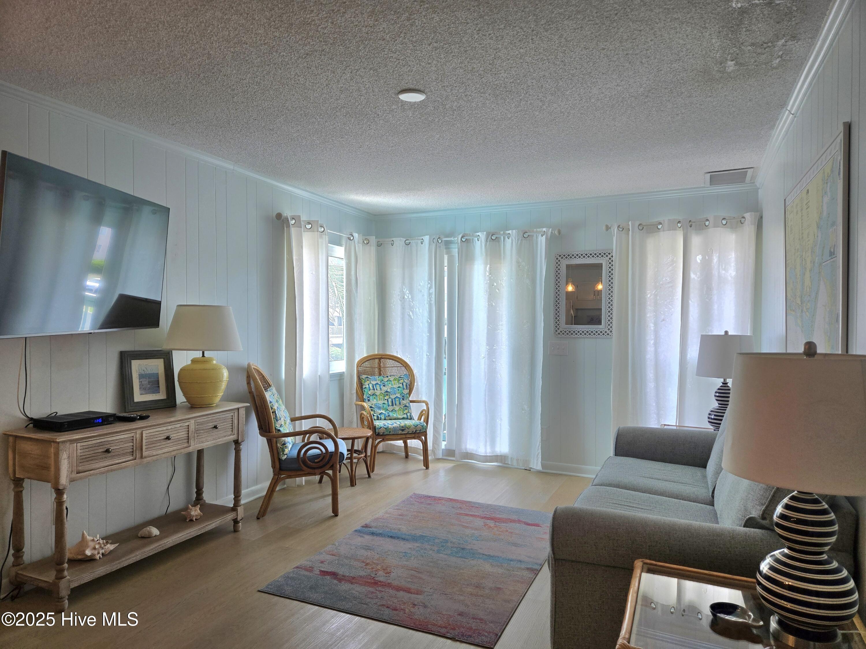 301 Commerce Way E 104 Property Photo 5