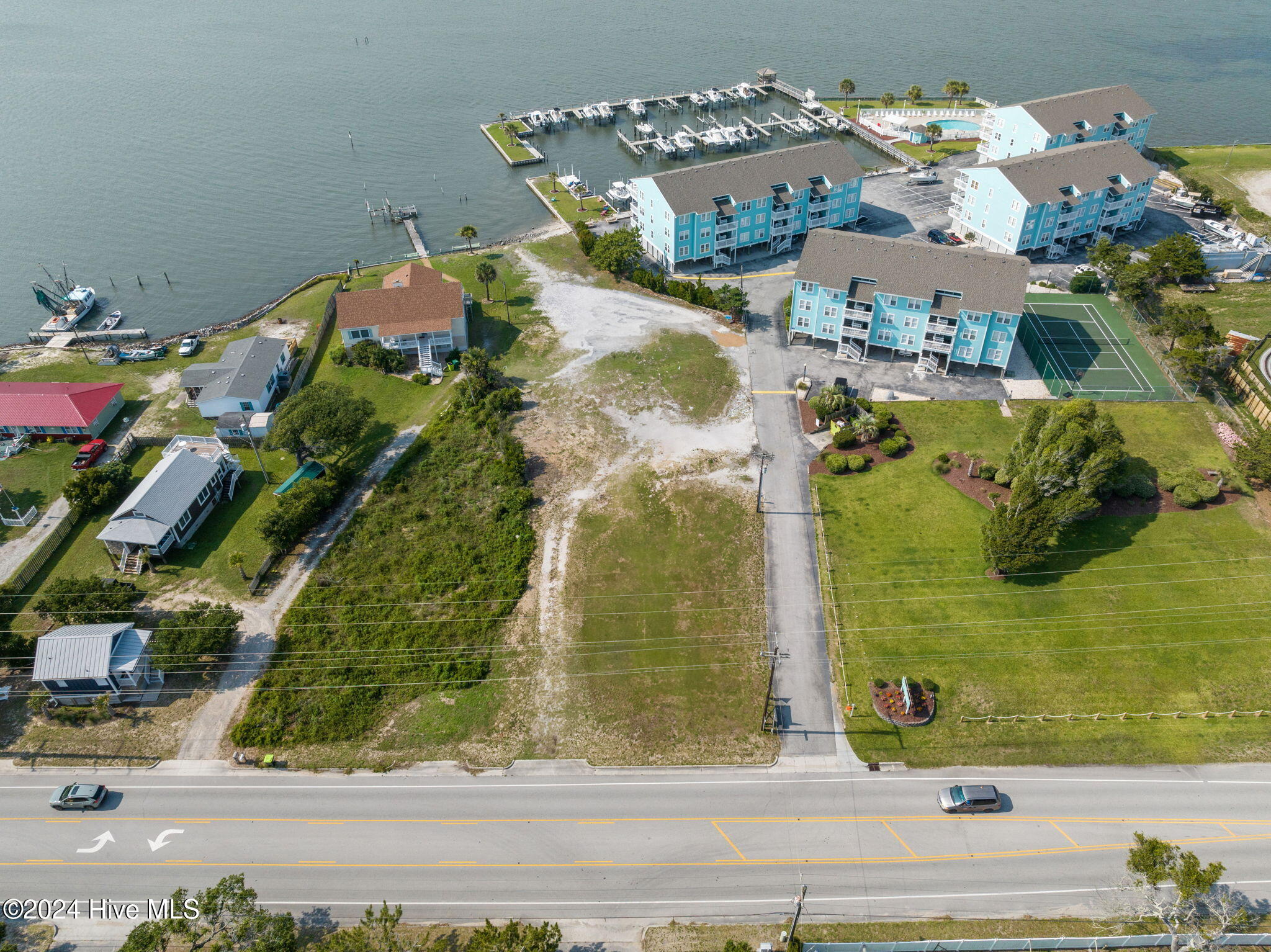 1024 Salter Path Road Property Photo 3