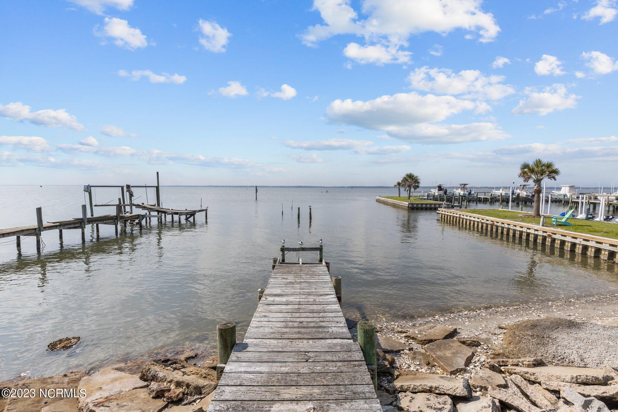 1024 Salter Path Road Property Photo 10