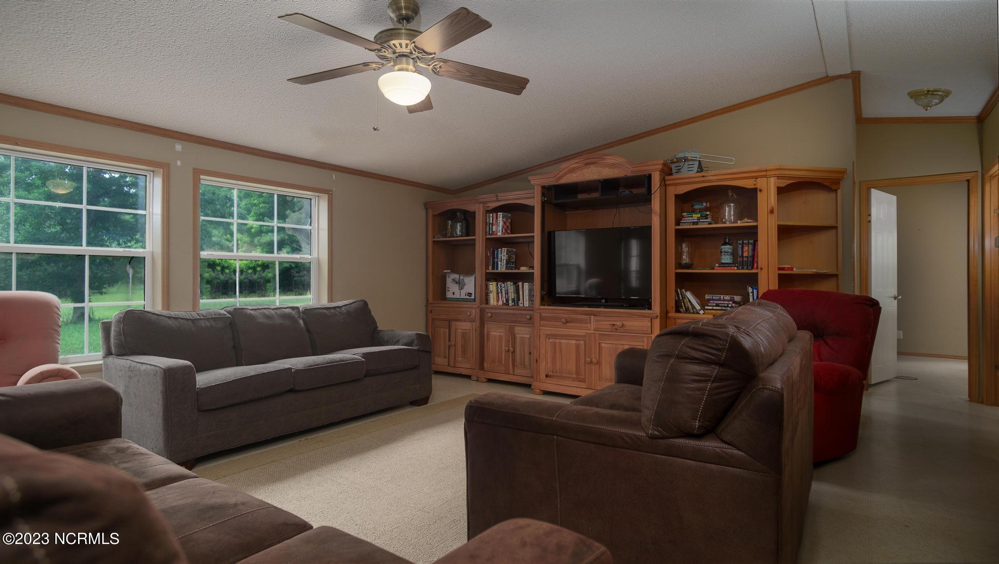 472 Eaton Ferry Road Property Photo 3