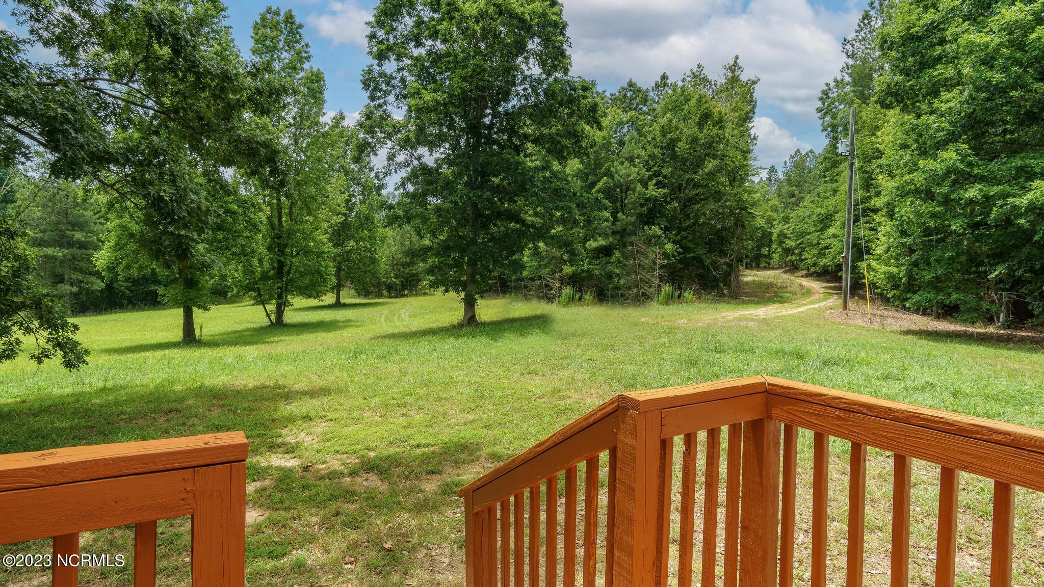 472 Eaton Ferry Road Property Photo 17