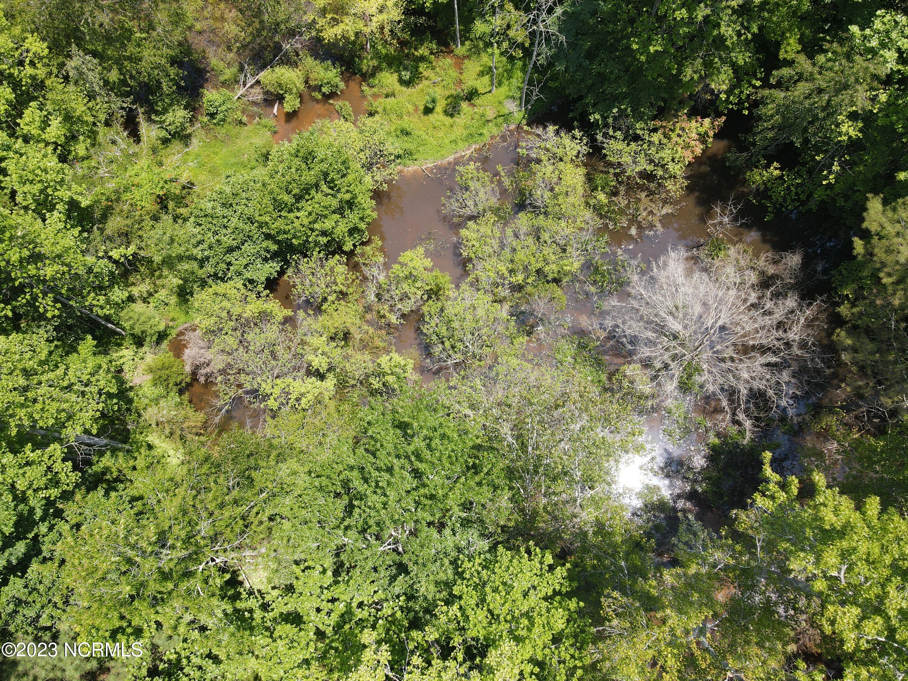 472 Eaton Ferry Road Property Photo 31