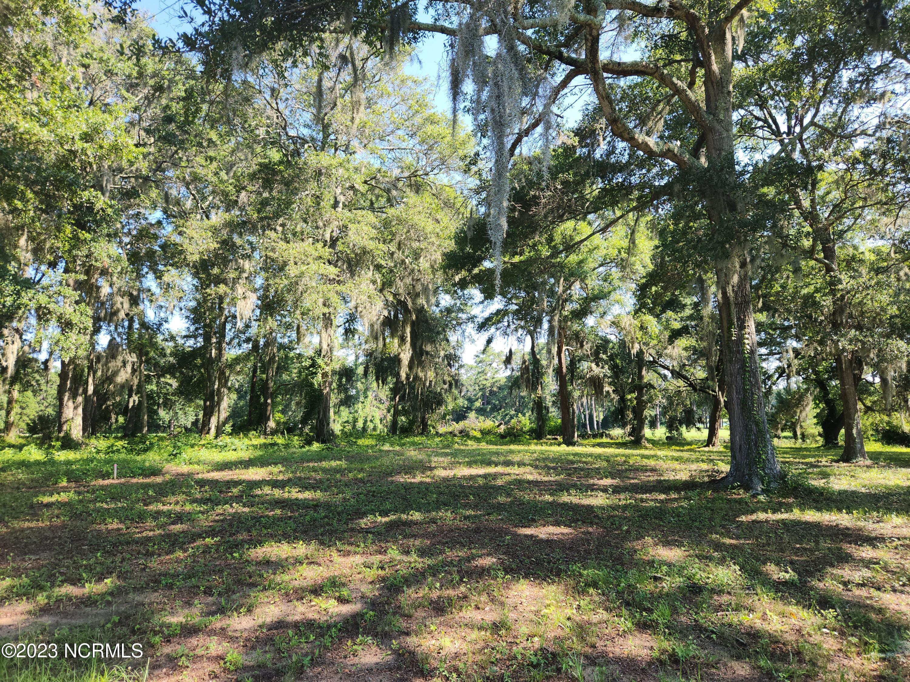 406 Shoreline Drive Property Photo 1