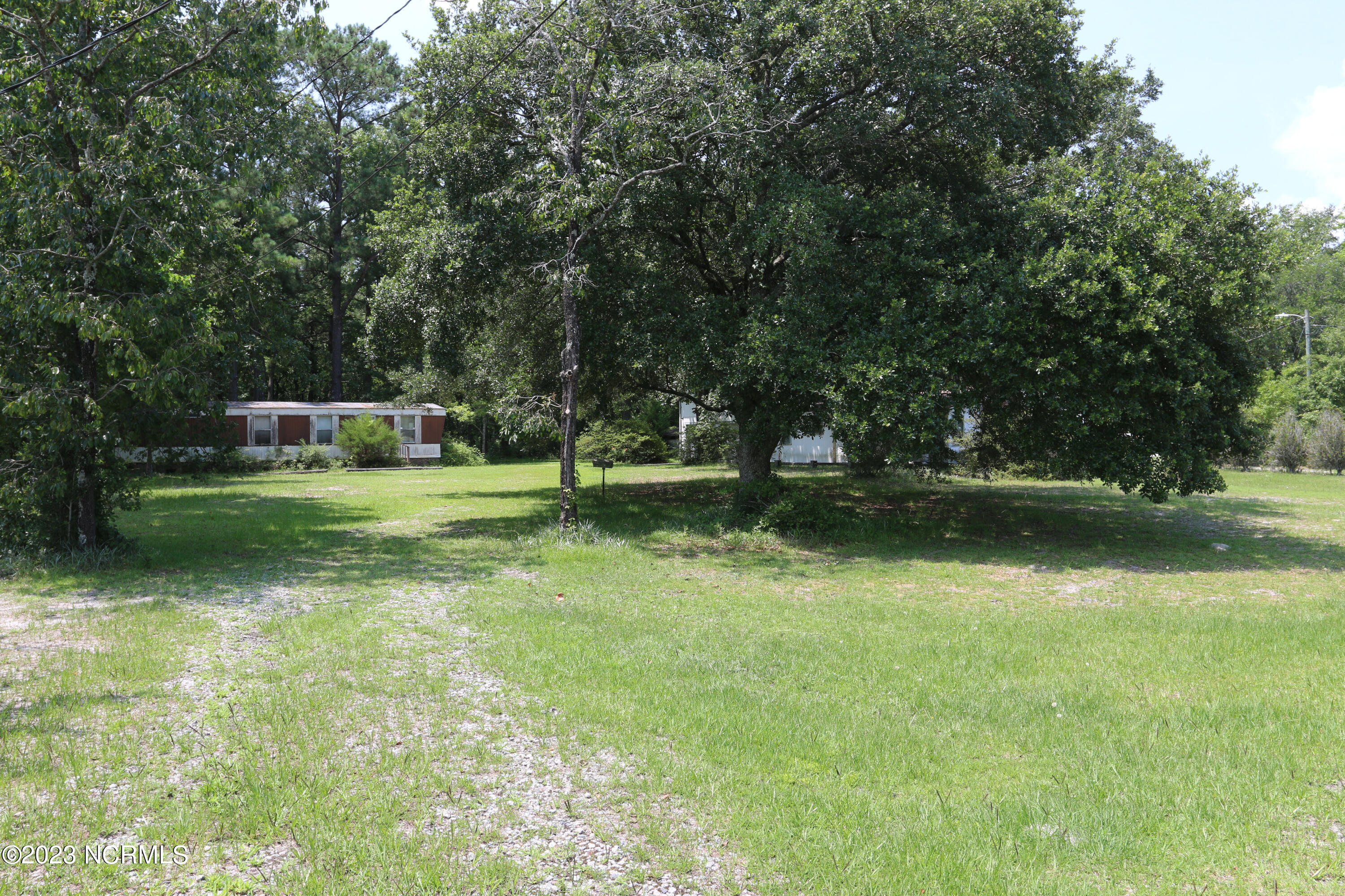 127 Old Fayetteville Road Property Photo 3