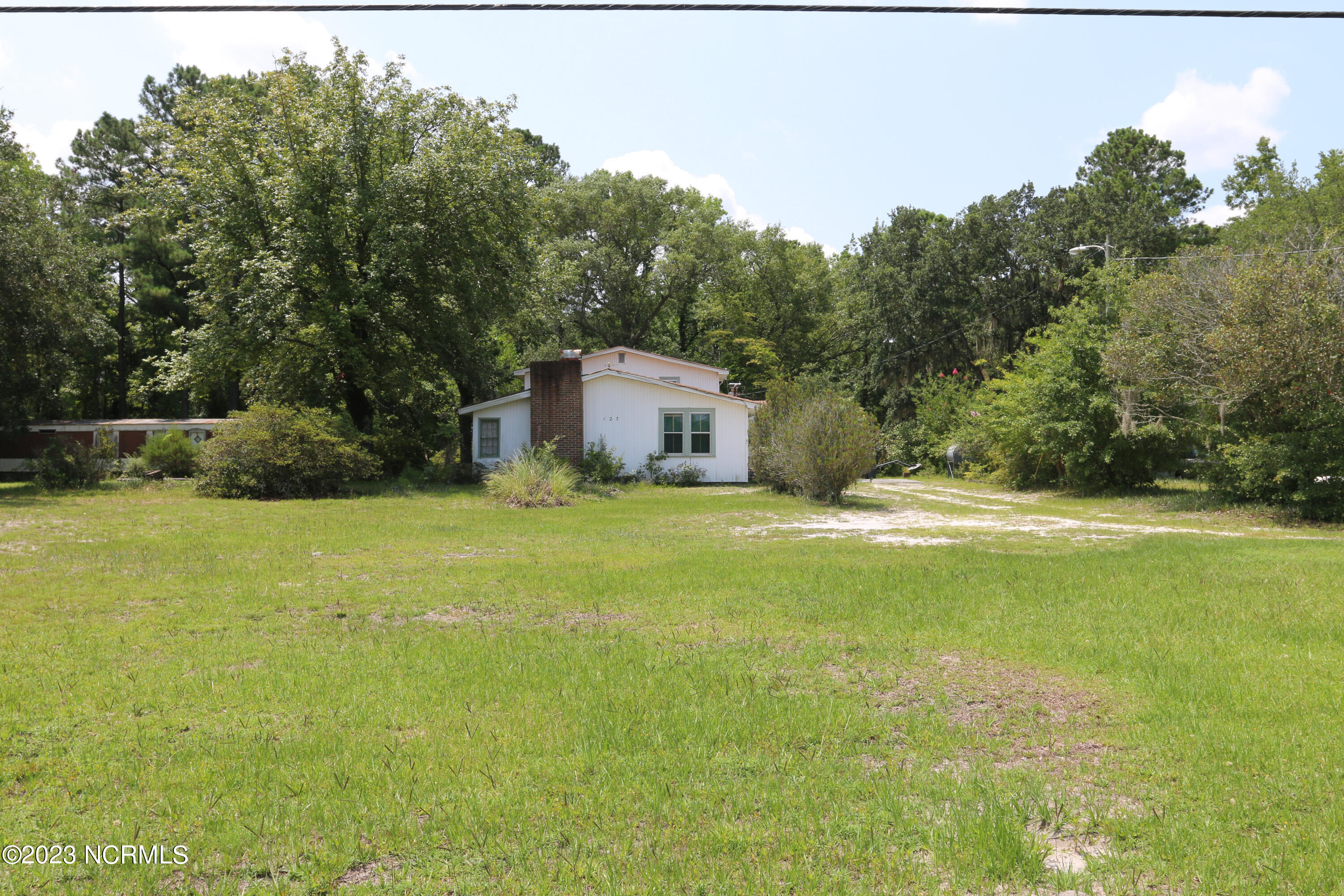 127 Old Fayetteville Road Property Photo 6