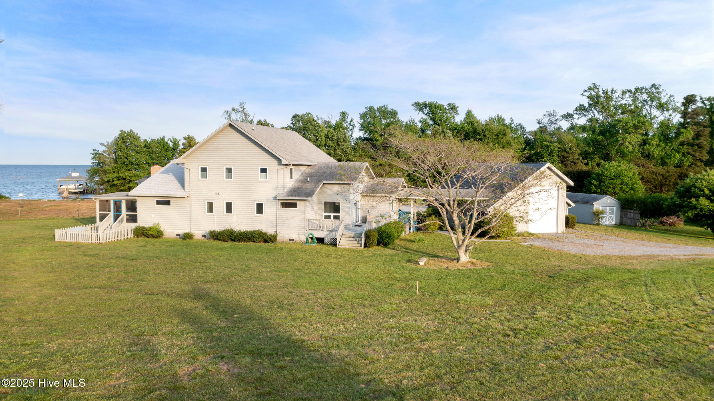 268 Blue Heron Boulevard Property Photo 3