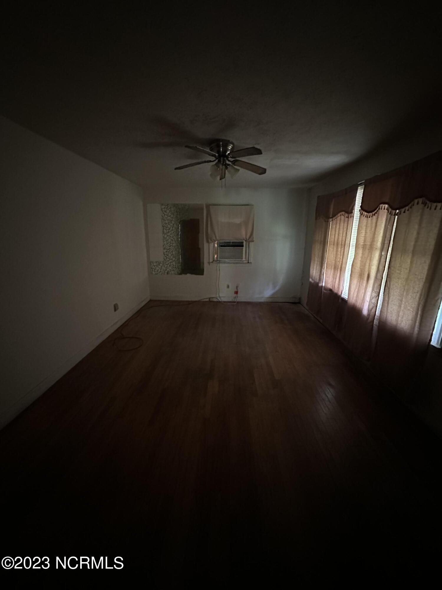 311 W Gibson Avenue Property Photo 5