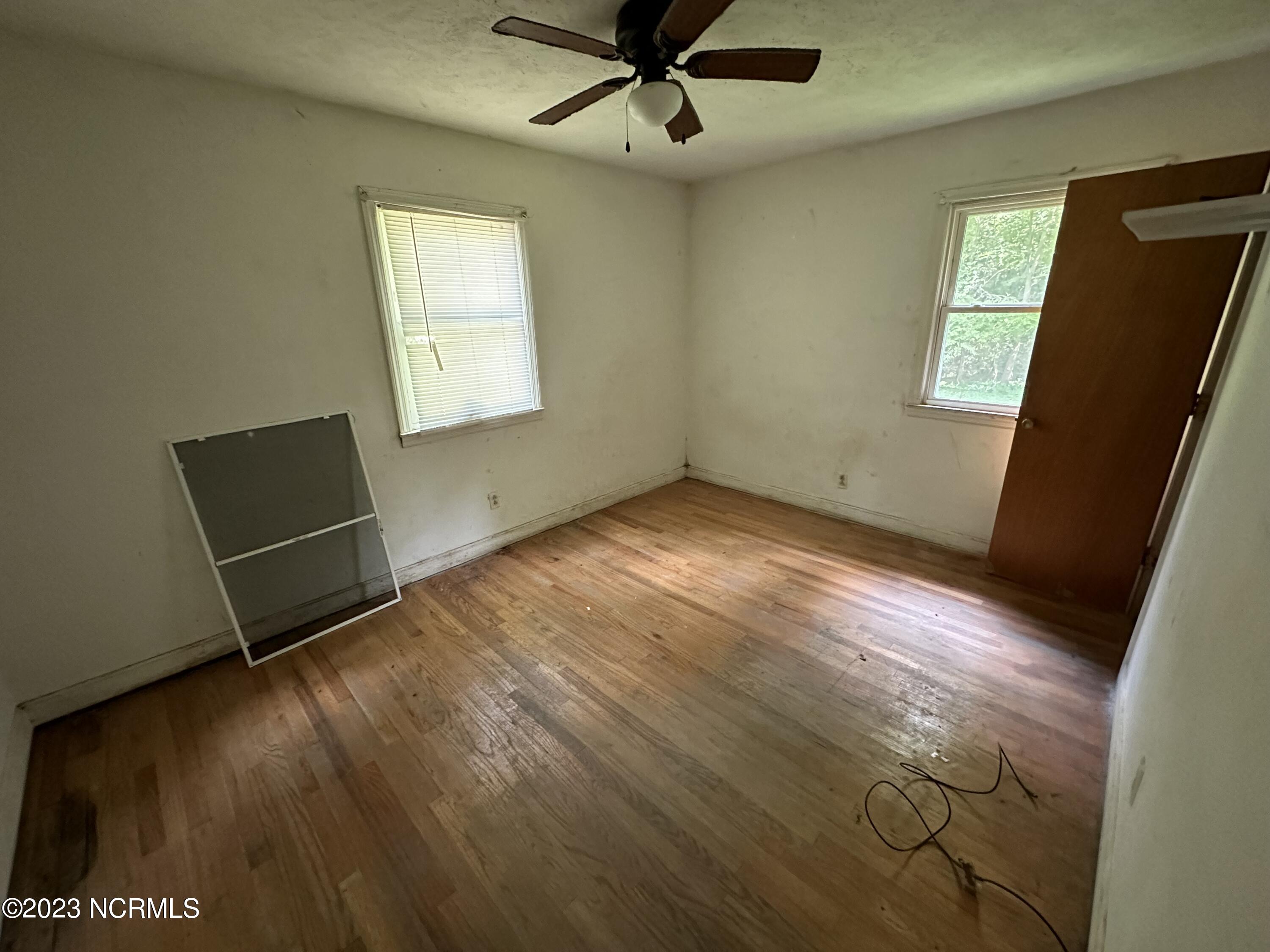 311 W Gibson Avenue Property Photo 6
