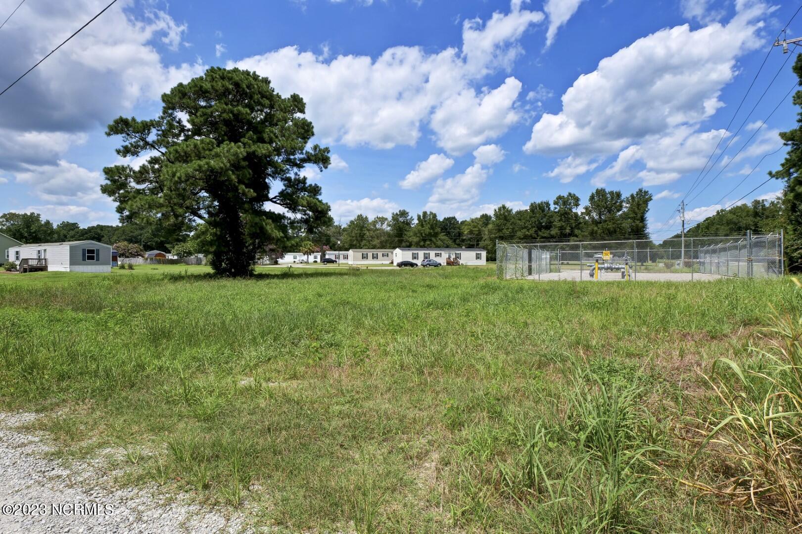 117 Highway & Oaks Plantation Property Photo 16