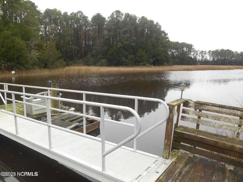 6491 Walden Pond Lane Property Photo 5