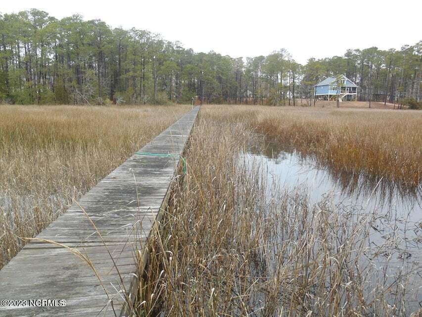6491 Walden Pond Lane Property Photo 7