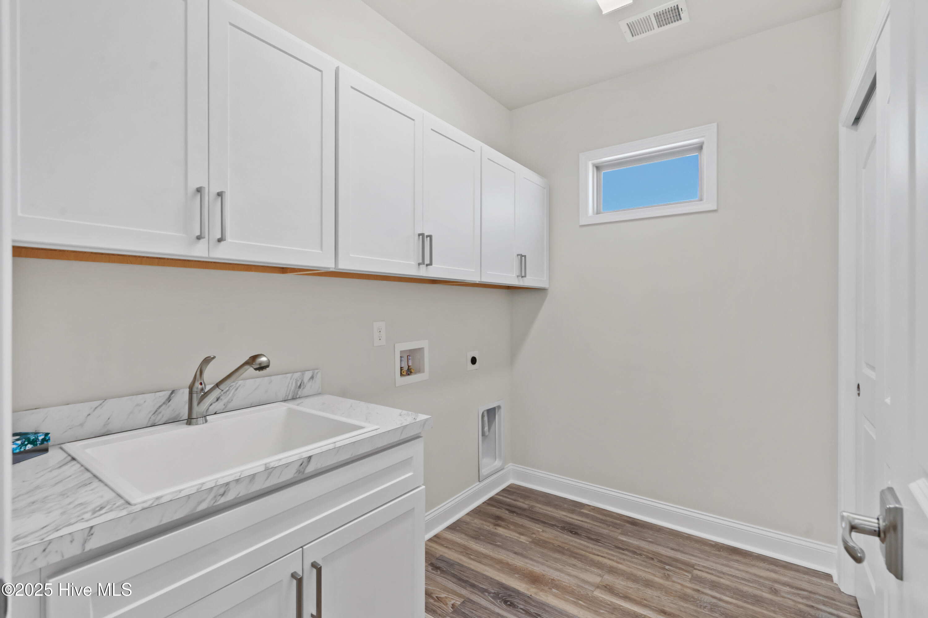 1060 Northbridge Court Property Photo 33