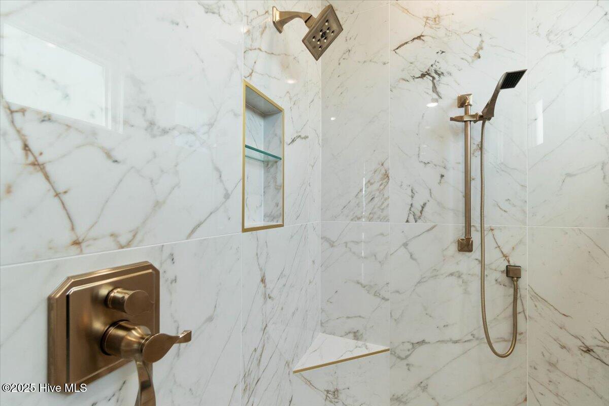 13 Dare Street Property Photo 54
