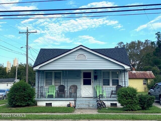 516 N Oakum Street Property Photo 1