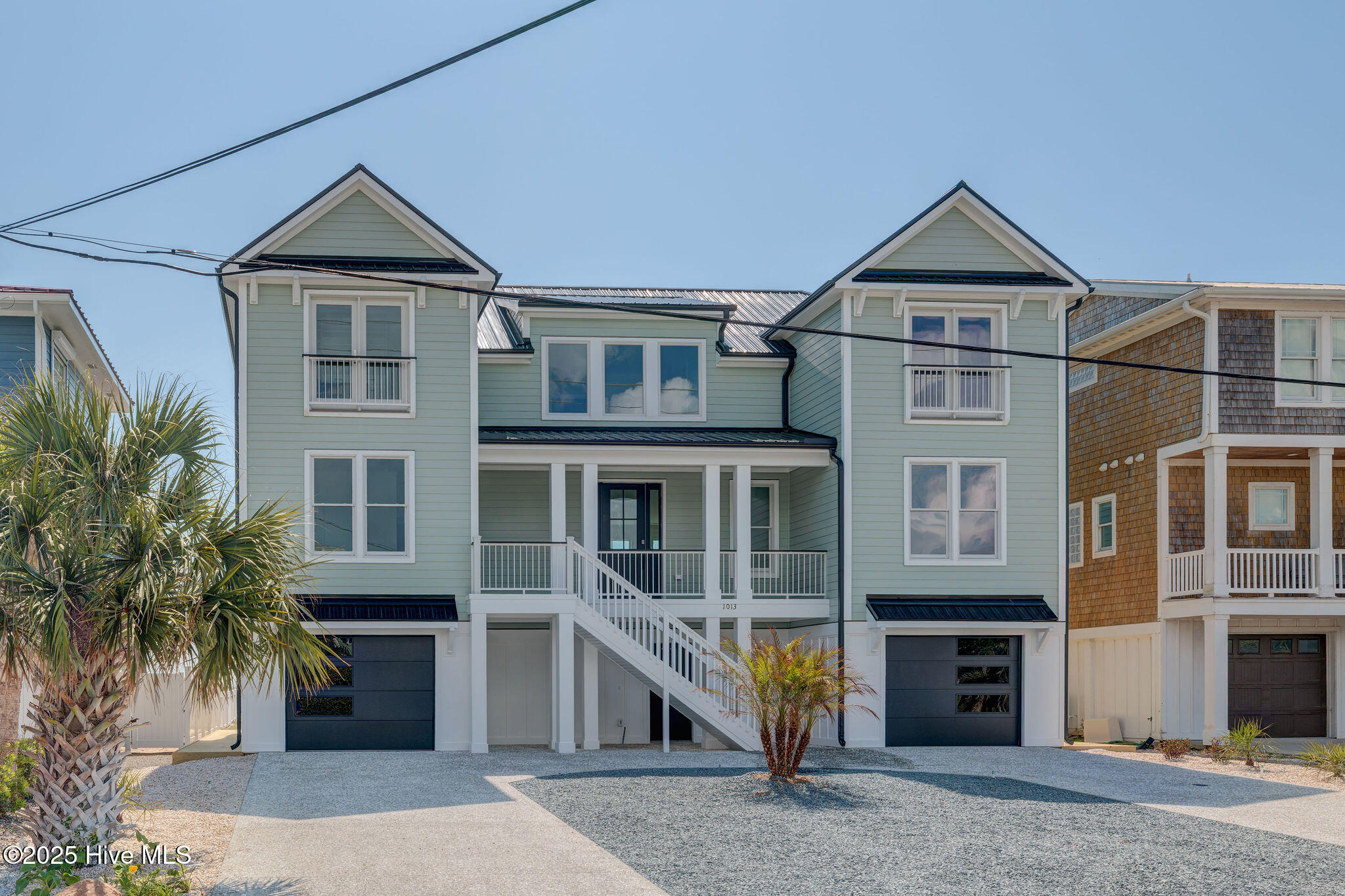 1013 S Fort Fisher Boulevard Property Photo 1
