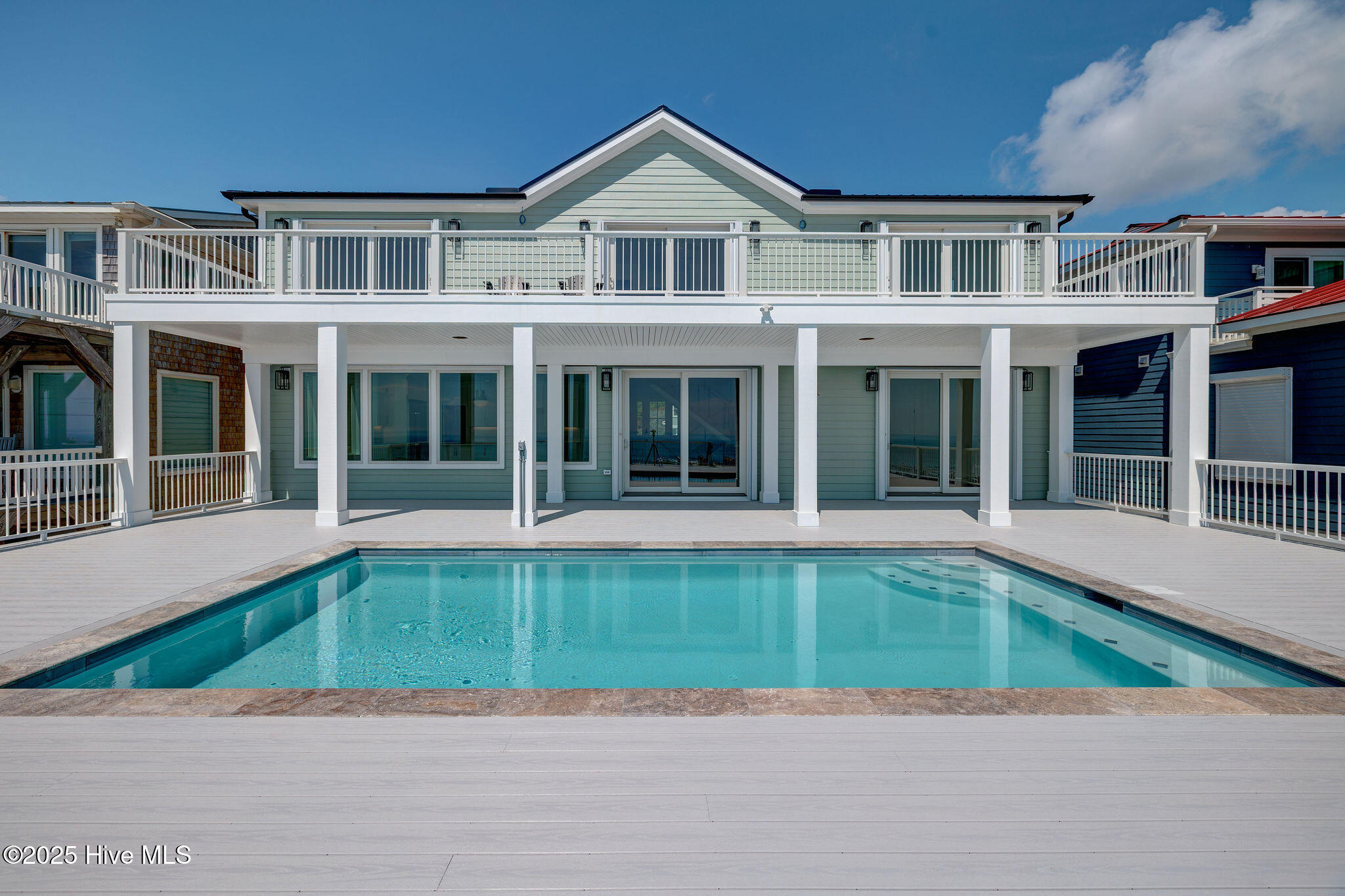 1013 S Fort Fisher Boulevard Property Photo 2