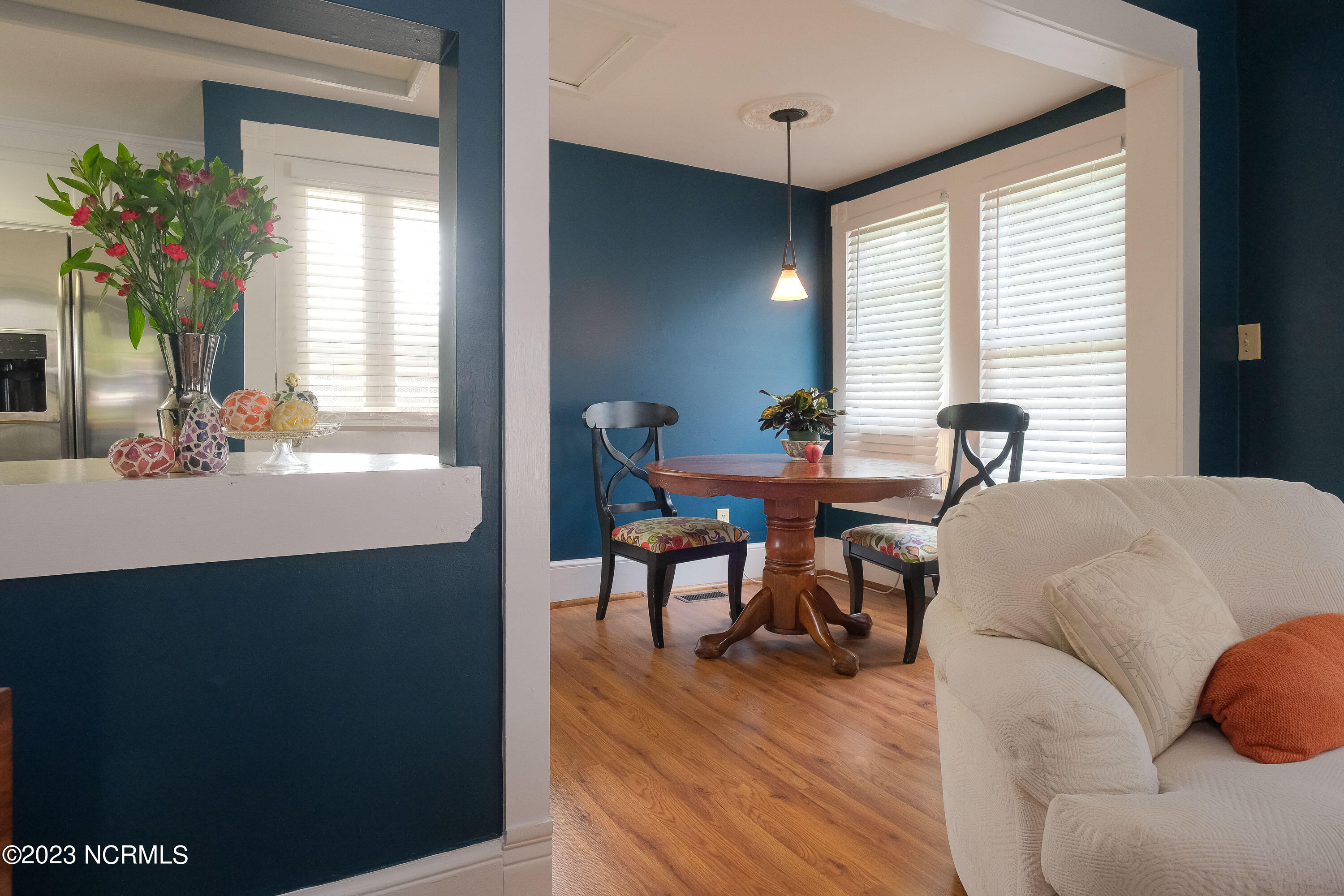 111 S Oakum Street Property Photo 13